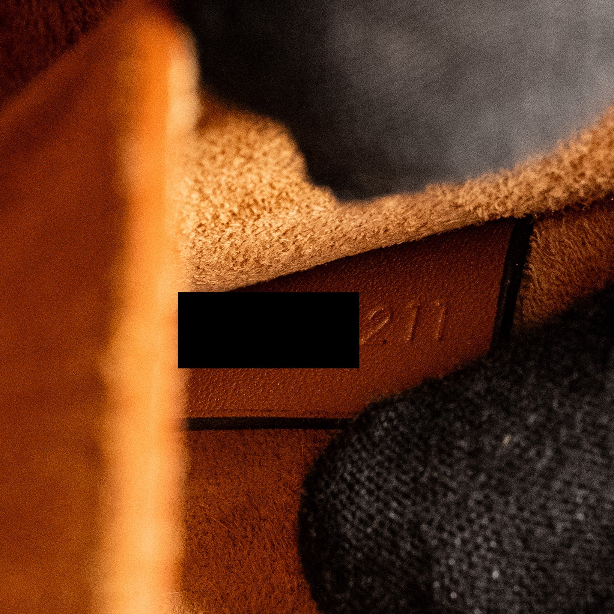 CELINE FOLCO CUIR TRIOMPHE SMOOTH CALFSKIN TAN GHW