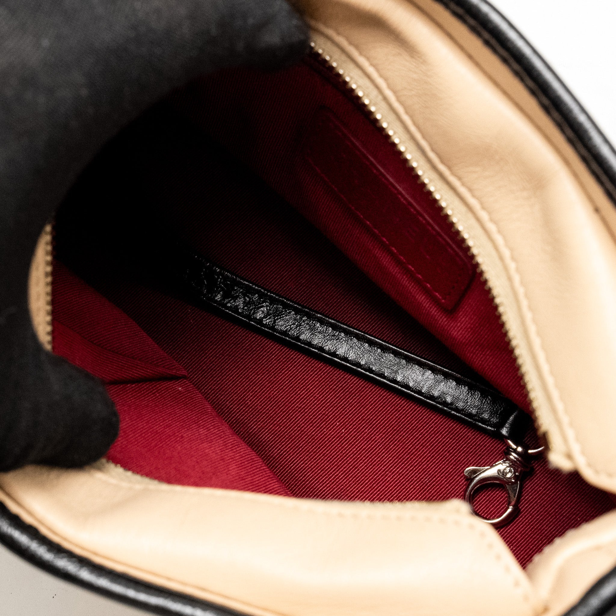 CHANEL SMALL GABRIELLE HOBO BAG AGED CALFSKIN BEIGE / BLACK MULTICOLOUR HARDWARE