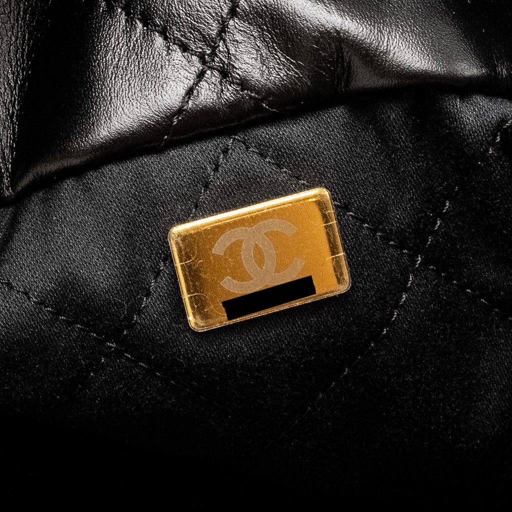 CHANEL MEDIUM 22 BAG SHINY CALFSKIN BLACK GHW (MICROCHIP)