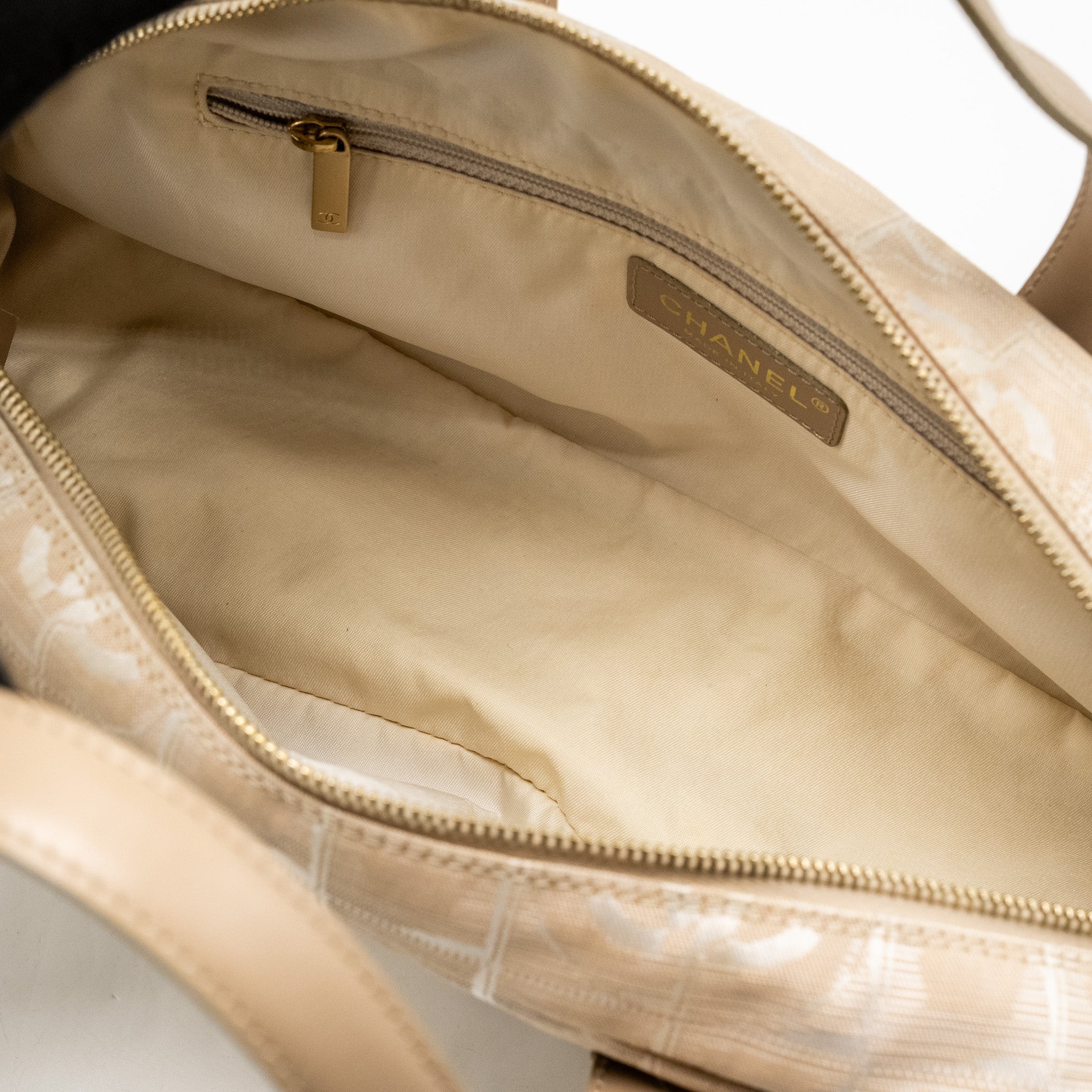 CHANEL VINTAGE TRAVEL LINE BOWLER BAG CANVAS/LEATHER BEIGE GHW