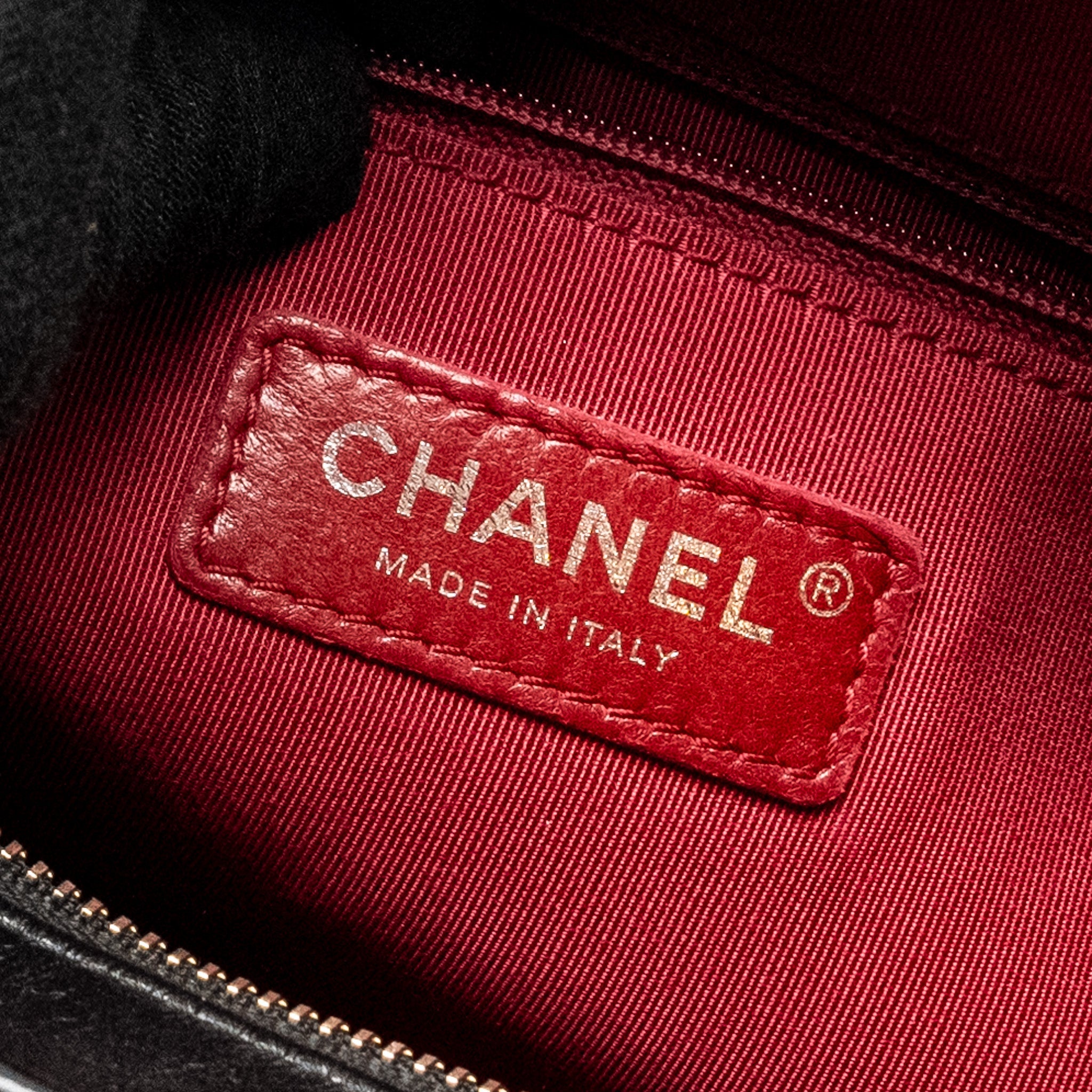 CHANEL GABRIELLE HOBO BAG CALFSKIN BLACK MULTICOLOUR HARDWARE