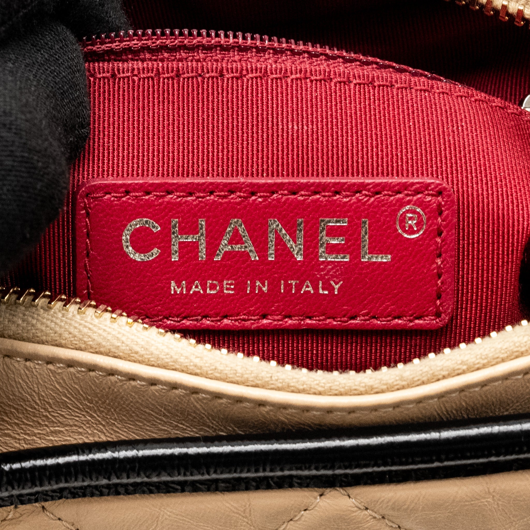 CHANEL SMALL GABRIELLE HOBO BAG AGED CALFSKIN BEIGE/BLACK MULTICOLOUR HARDWARE