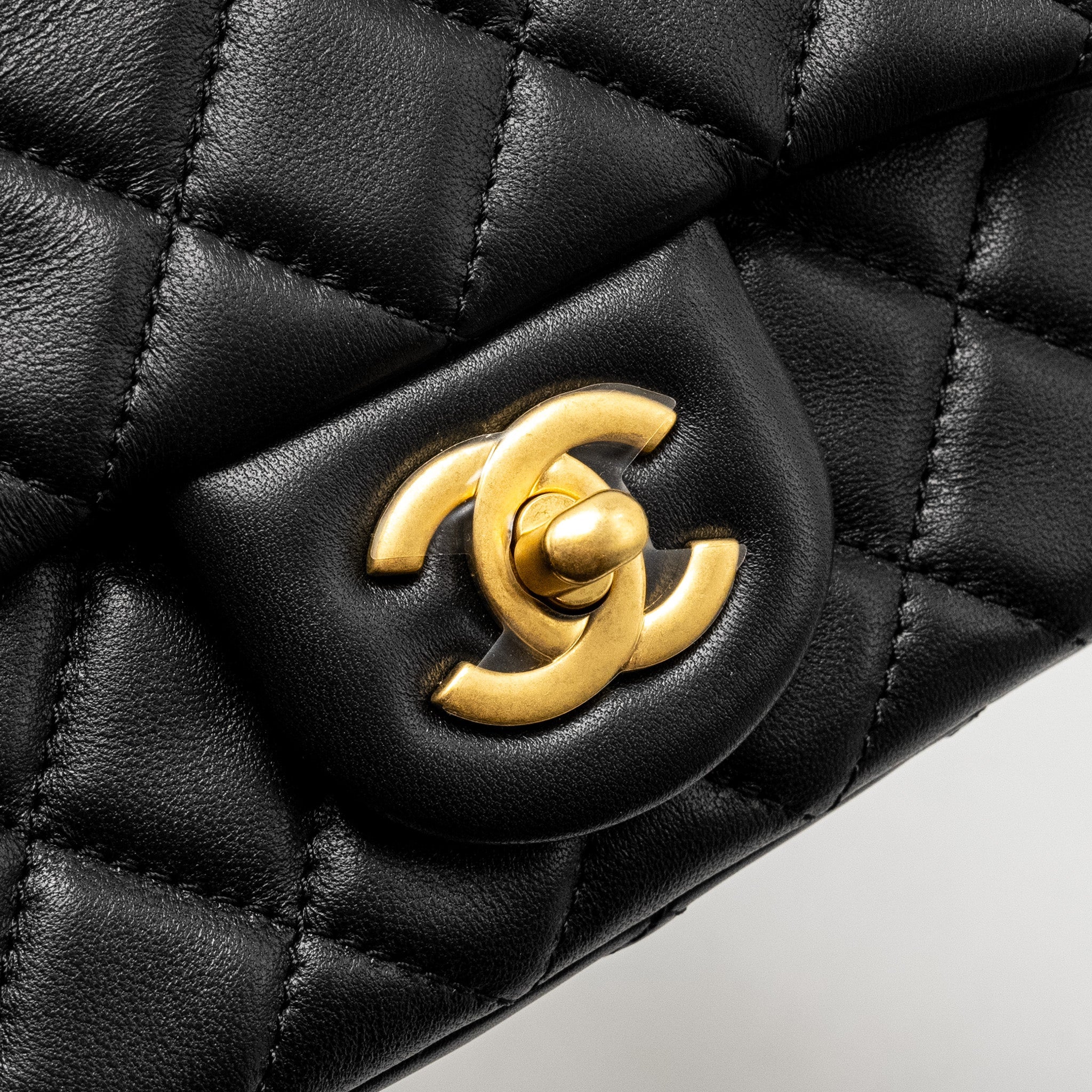 CHANEL PEARL CRUSH MINI SQUARE  FLAP BAG LAMBSKIN BLACK GHW (MICROCHIP)