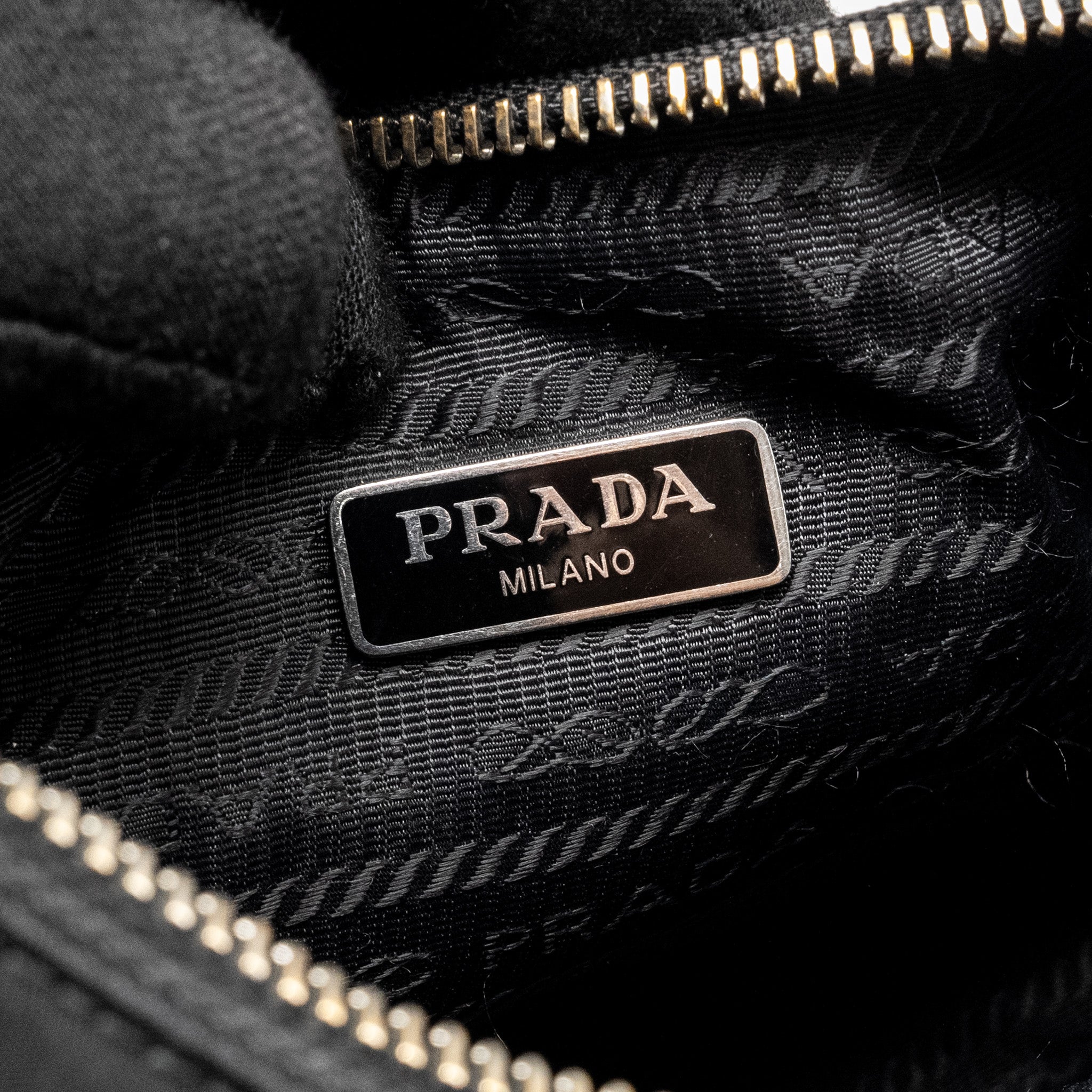 PRADA RE-EDTION 2005 BAG NYLON BLACK SHW