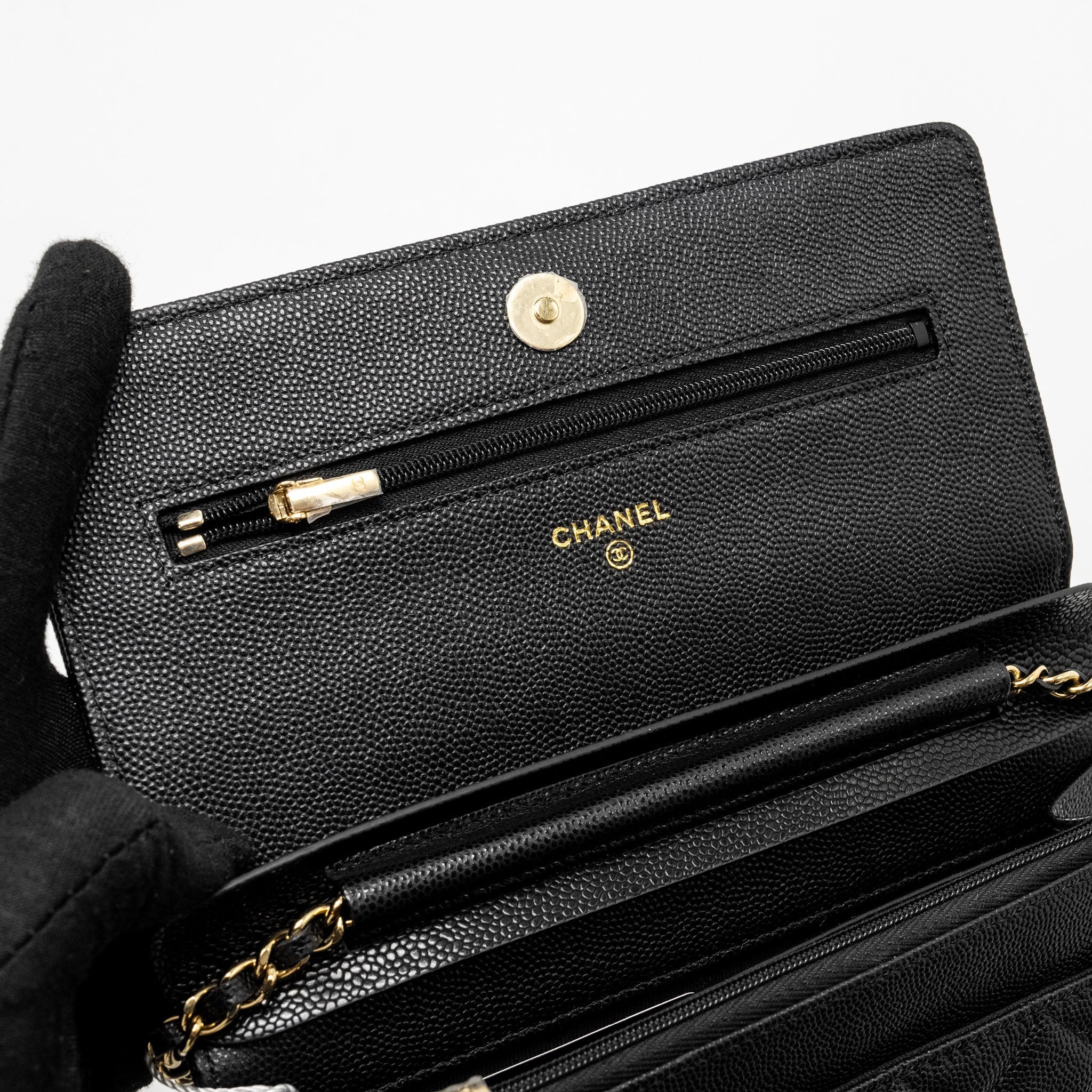 CHANEL DETAILED CC LOGO WALLET ON CHAIN CAVIAR CAVIAR BLACK GHW (MICROCHIP)