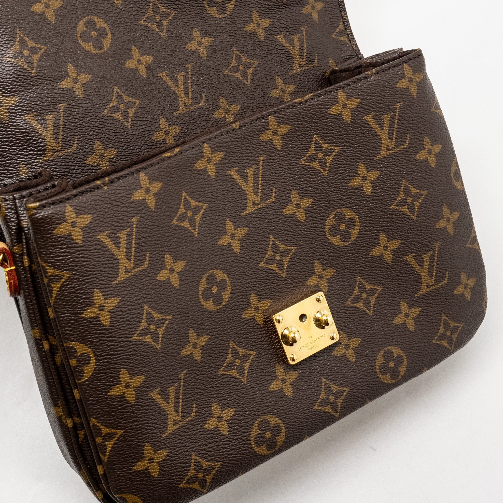 LOUIS VUITTON POCHETTE MÉTIS MONOGRAM CANVAS GHW