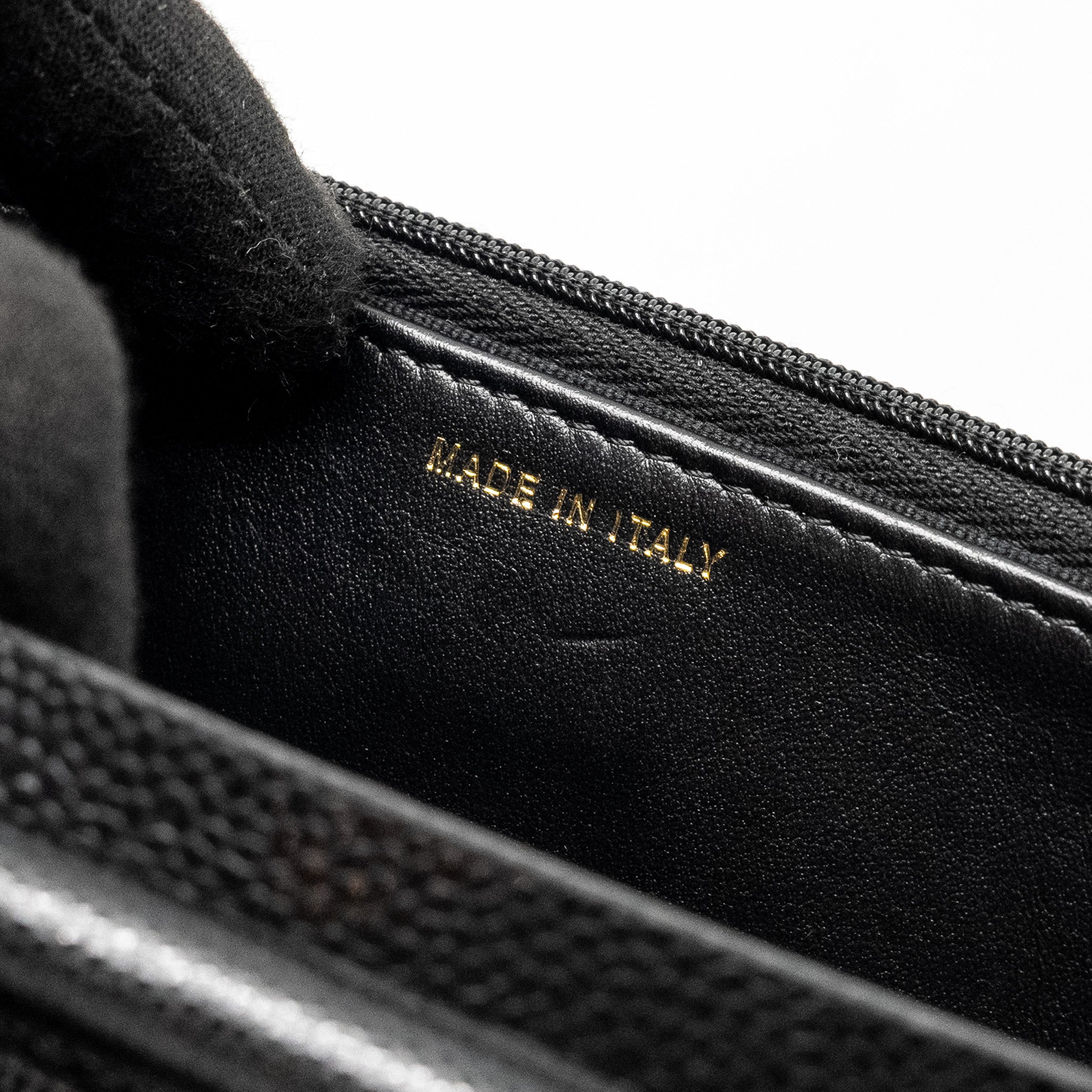 CHANEL DETAILED CC LOGO WALLET ON CHAIN CAVIAR CAVIAR BLACK GHW (MICROCHIP)