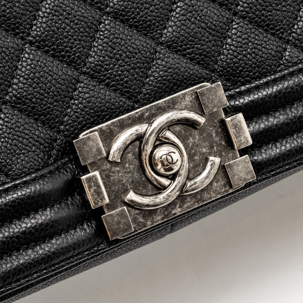 CHANEL MAXI BOY BAG CAVIAR BLACK RUTHENIUM HARDWARE