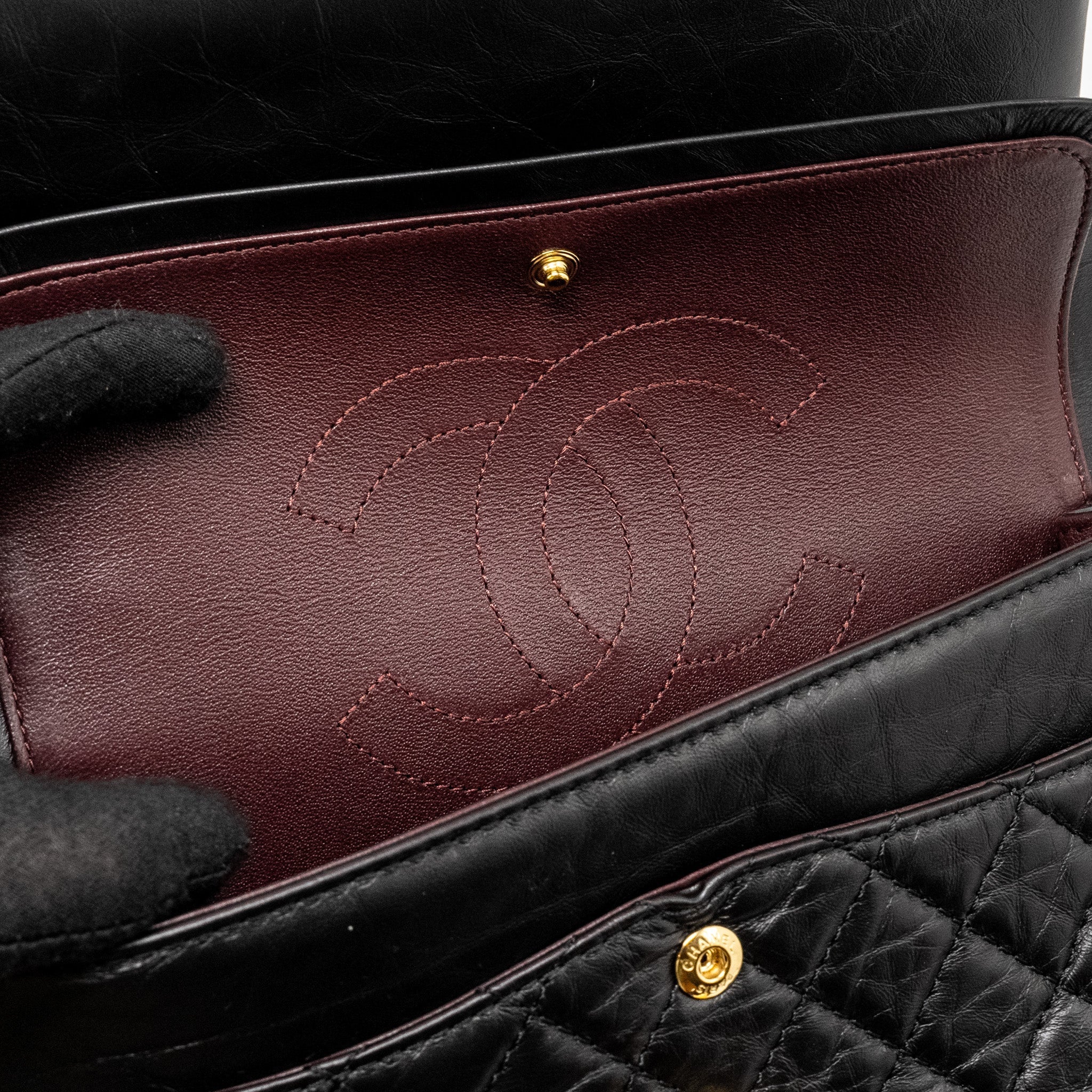 CHANEL SMALL 2.55 REISSUE DOUBLE FLAP BAG AGED CALFSKIN BLACK GHW (MICROCHIP)