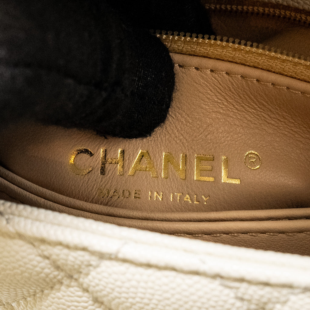 CHANEL MINI COCO HANDLE CAVIAR WHITE LGHW (MICROCHIP)
