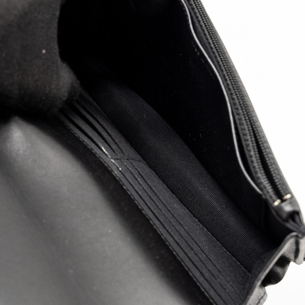 CHANEL WALLET ON CHAIN WITH PEARL CHAIN LAMBSKIN BLACK LGHW (MICROCHIP)
