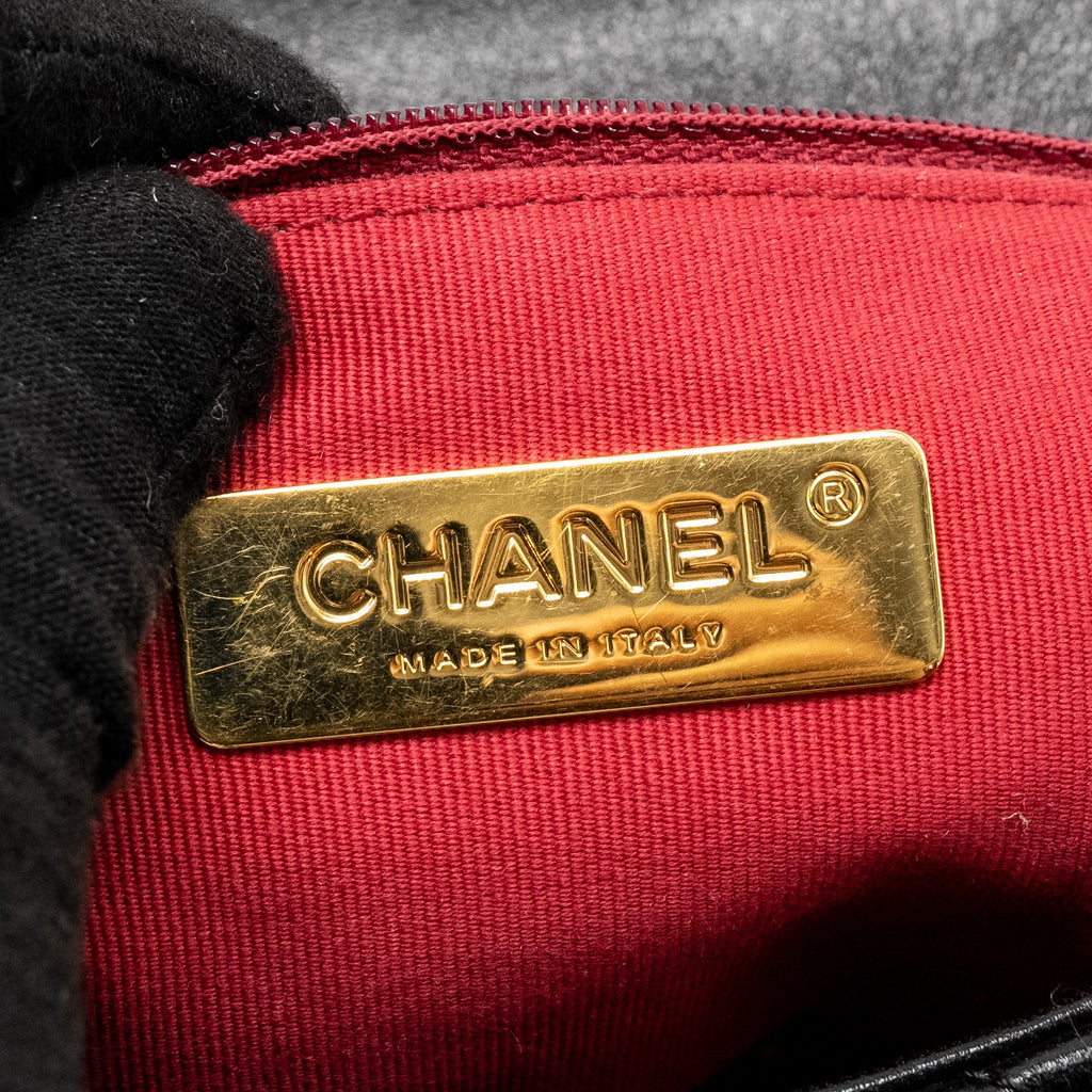 CHANEL SMALL 19 BAG LAMBSKIN BLACK GHW (MICROCHIP)