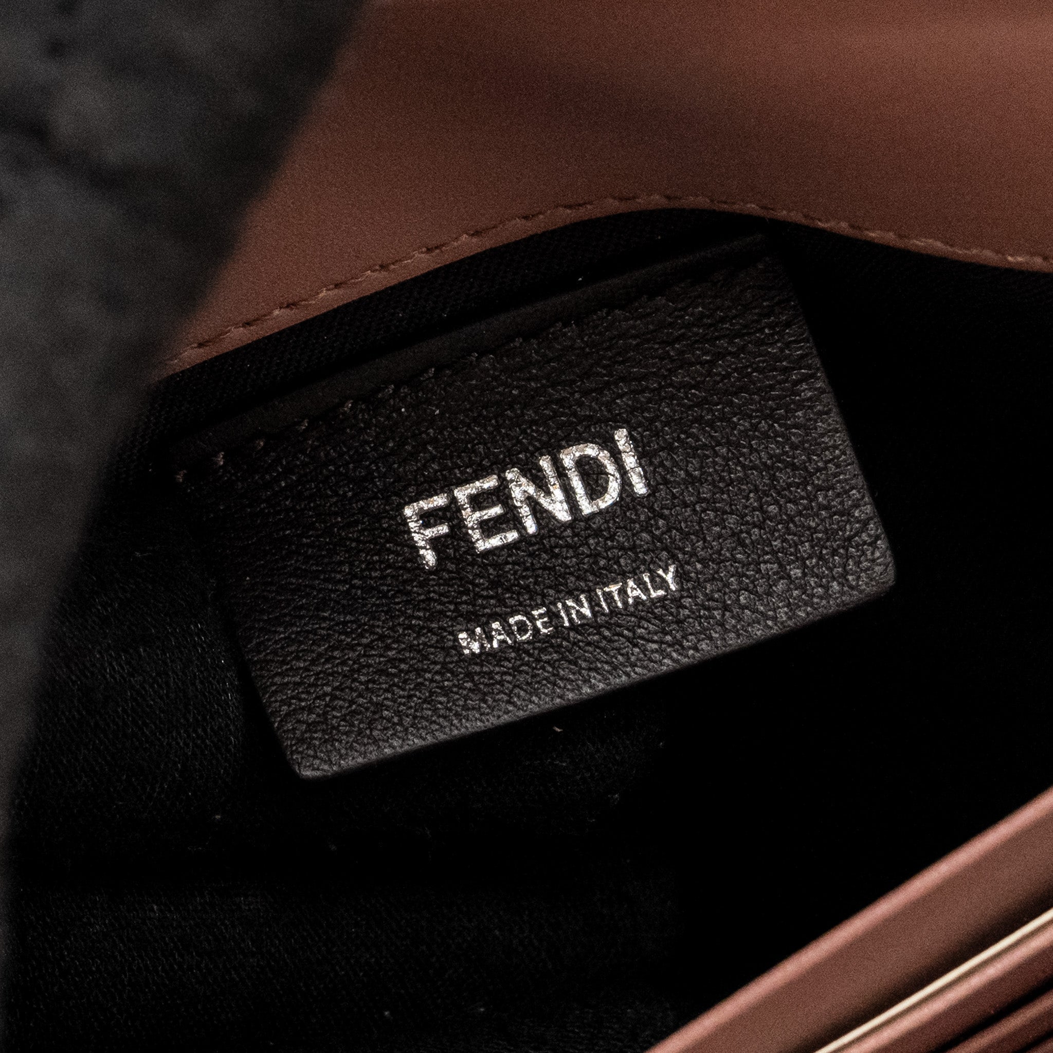 FENDI LOGO CROSSBODY BAG CALFSKIN LIGHT PINK SHW