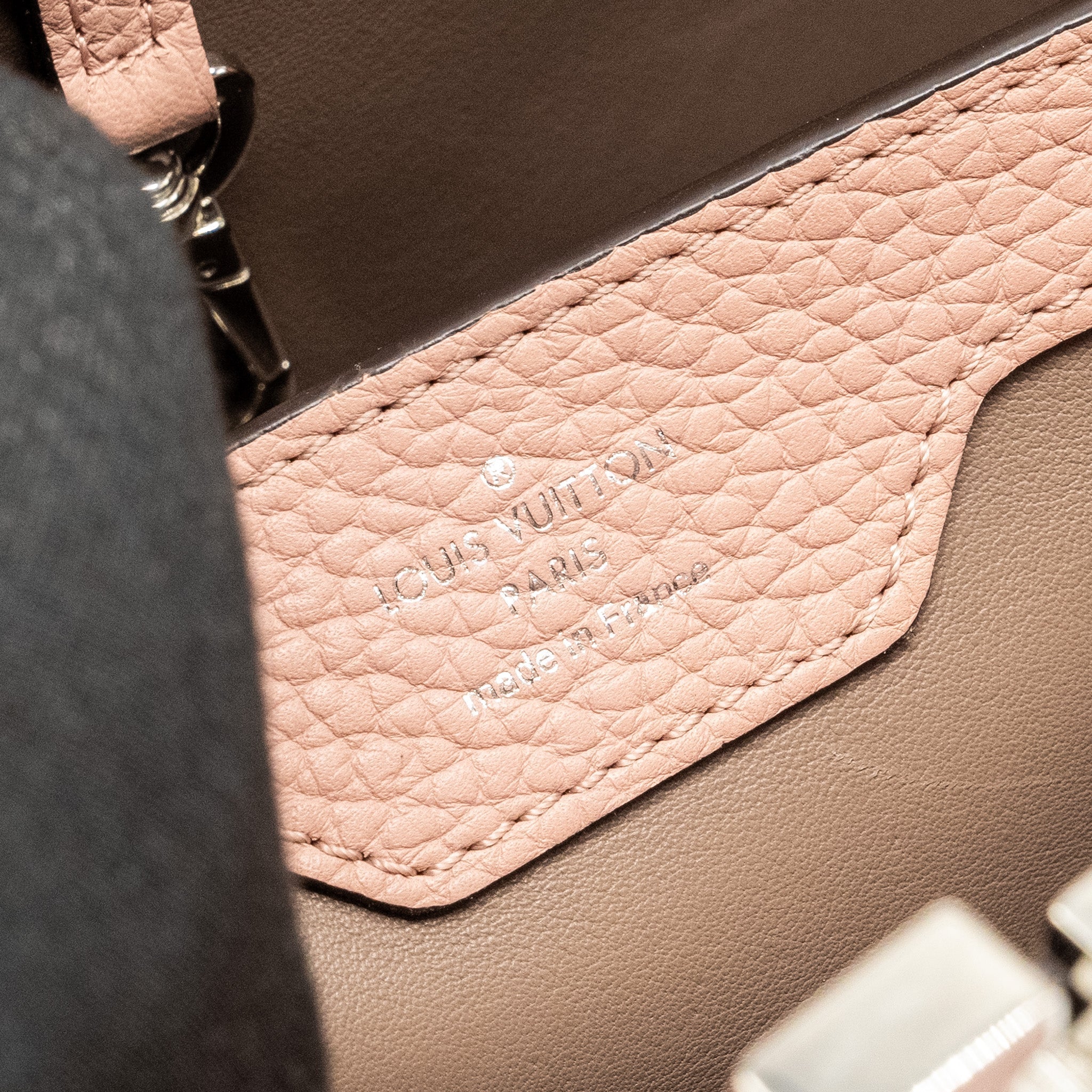 LOUIS VUITTON CAPUCINES MM TAURILLON PINK SHW