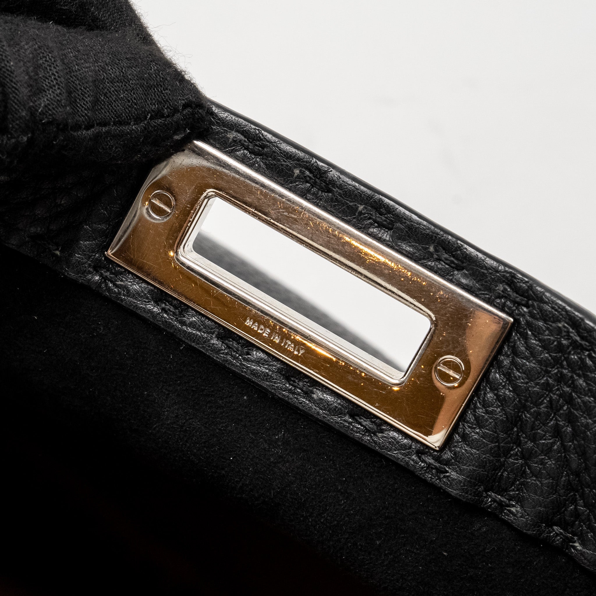 FENDI MEDIUM PEEKABOO BAG CALFSKIN BLACK SHW