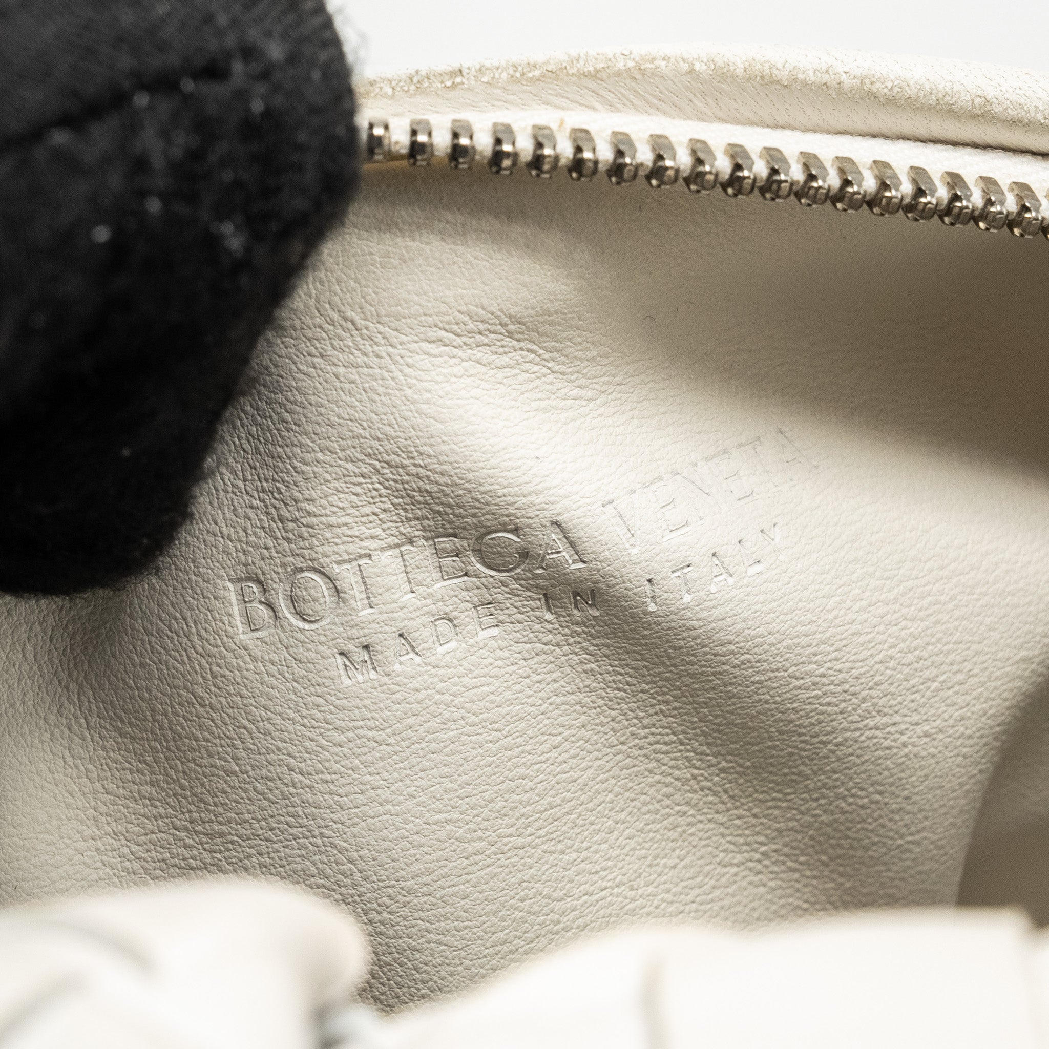BOTTEGA VENETA MINI JODIE LAMBSKIN CHALK SHW