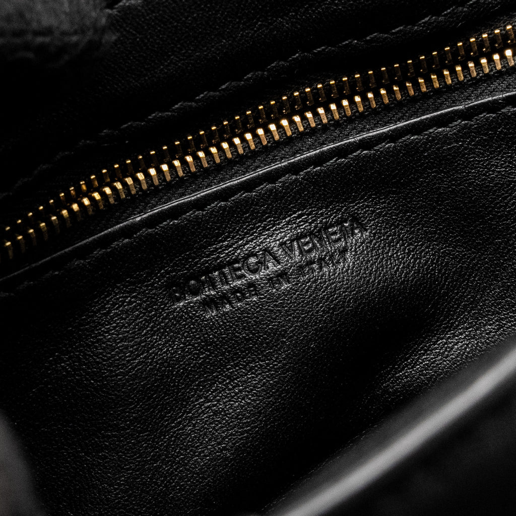 BOTTEGA VENETA SMALL PADDED CASSETTE BAG LAMBSKIN BLACK GHW