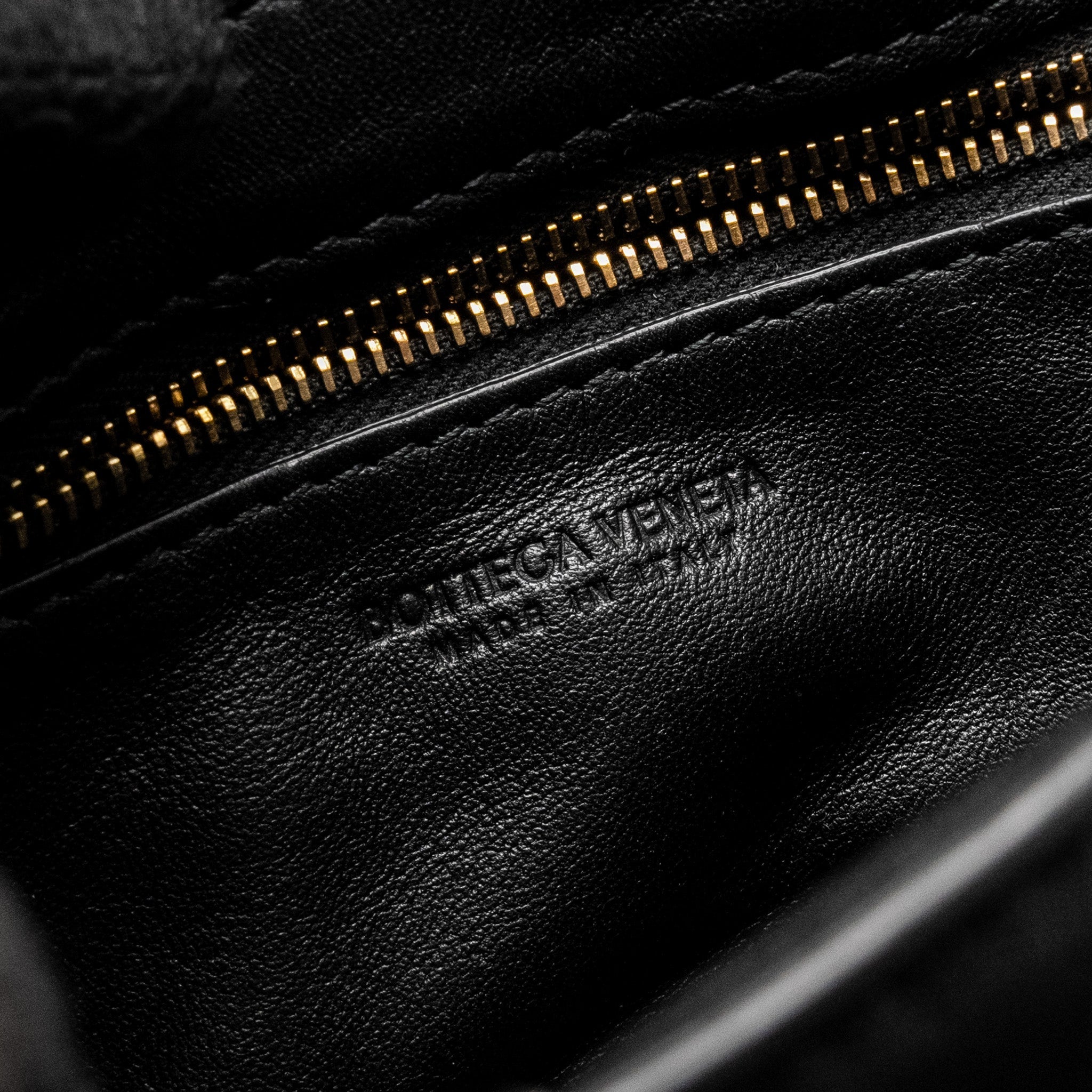 BOTTEGA VENETA SMALL PADDED CASSETTE BAG LAMBSKIN BLACK GHW