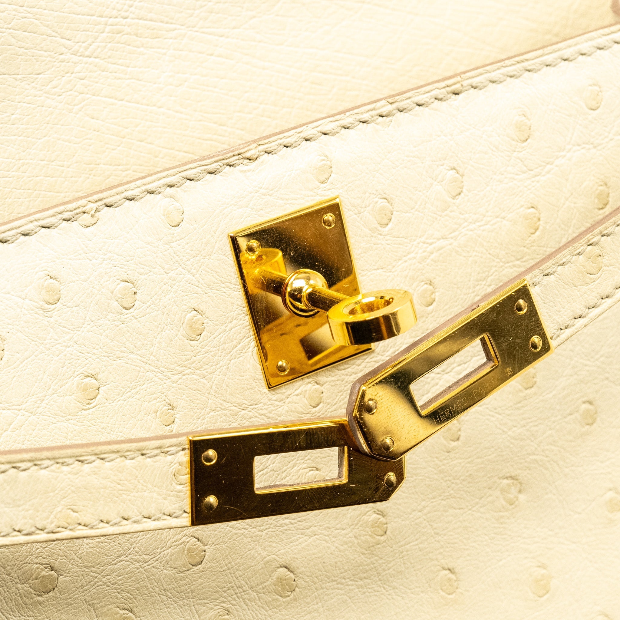 HERMES KELLY POCHETTE OSTRICH BETON GHW