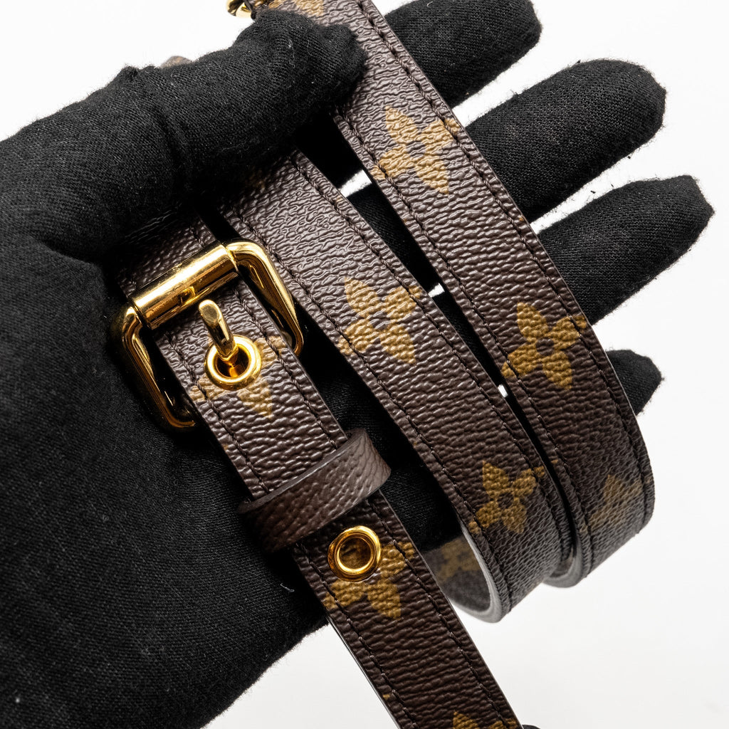LOUIS VUITTON POCHETTE METIS MONOGRAM CANVAS GHW