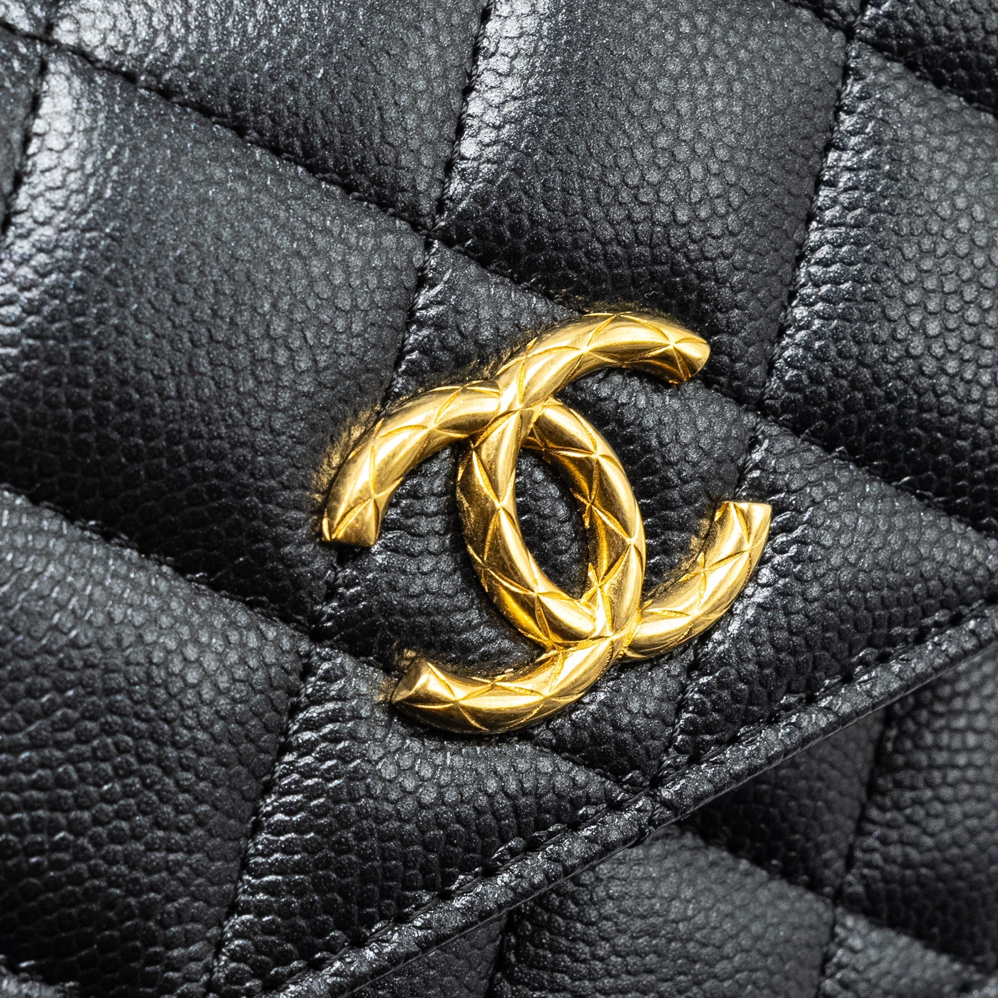 CHANEL 23B MINI FLAP WALLET WITH ADJUSTABLE CHAIN CAVIAR IRIDESCENT BLACK GHW (MICROCHIP)
