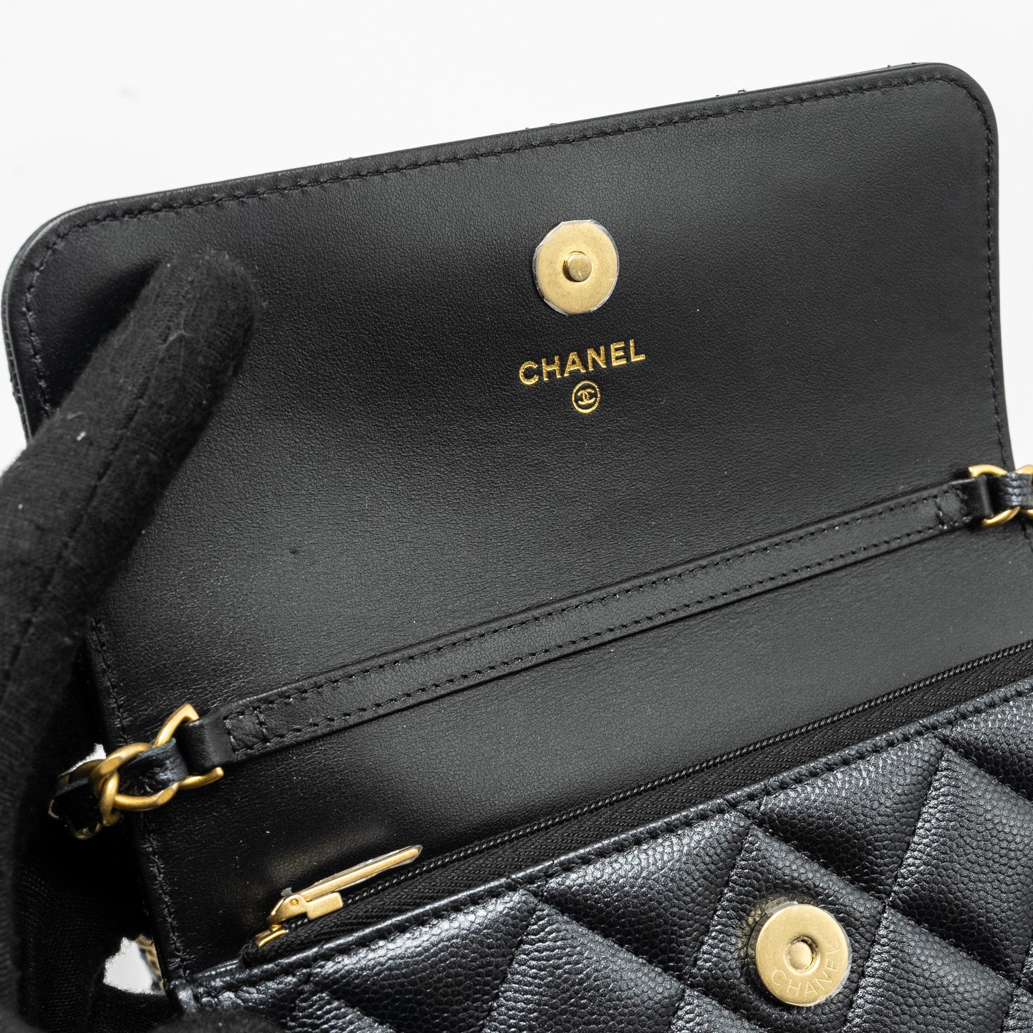 CHANEL 23B MINI FLAP WALLET WITH ADJUSTABLE CHAIN CAVIAR IRIDESCENT BLACK GHW (MICROCHIP)