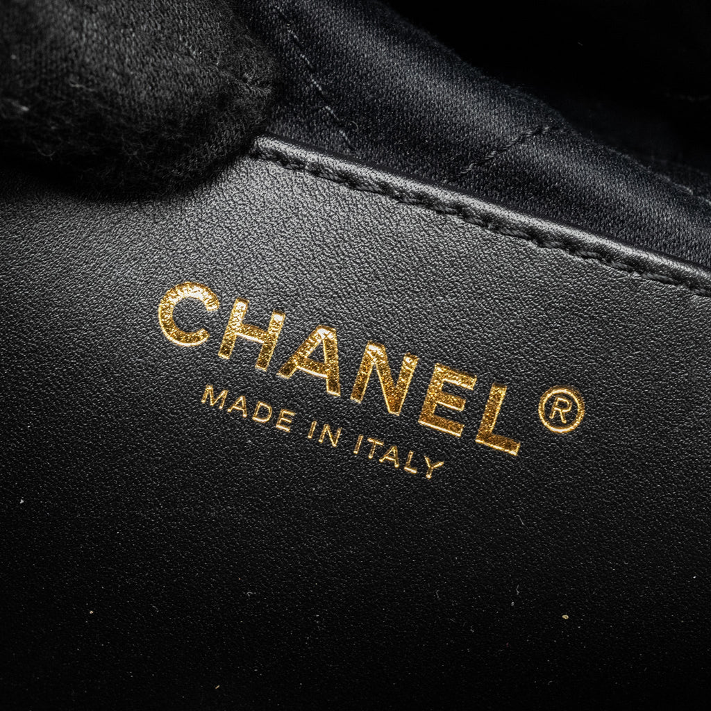 CHANEL MINI 22 BAG SHINY CALFSKIN BLACK GHW (MICROCHIP)