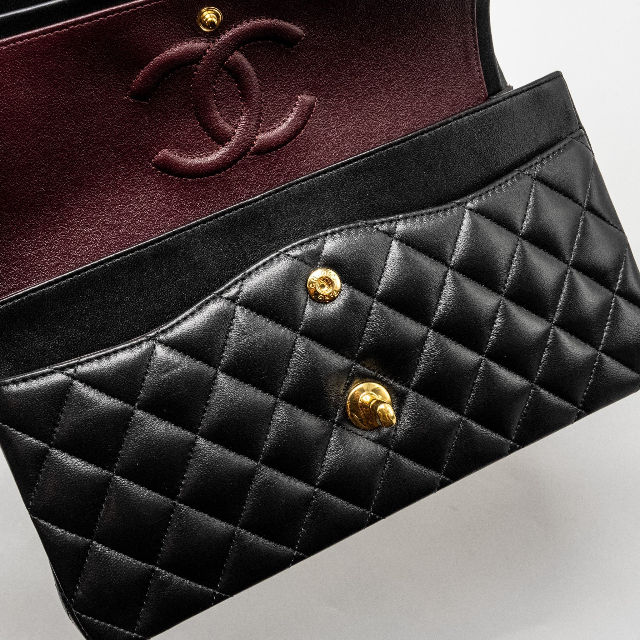 CHANEL MEDIUM CLASSIC DOUBLE FLAP BAG LAMBSKIN BLACK GHW (MICROCHIP)