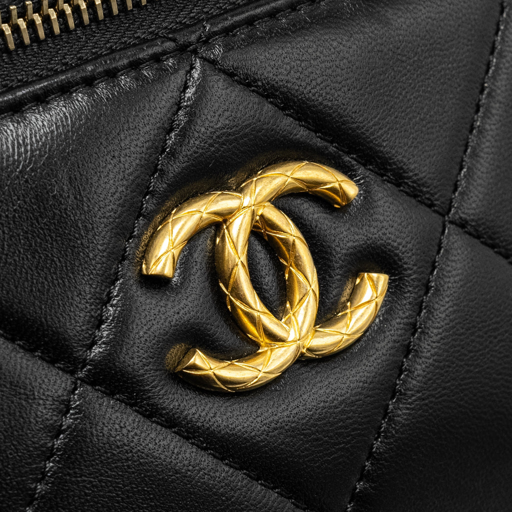 CHANEL LETTER LOGO DETAILED WAIST BAG LAMBSKIN BLACK GHW (MICROCHIP)