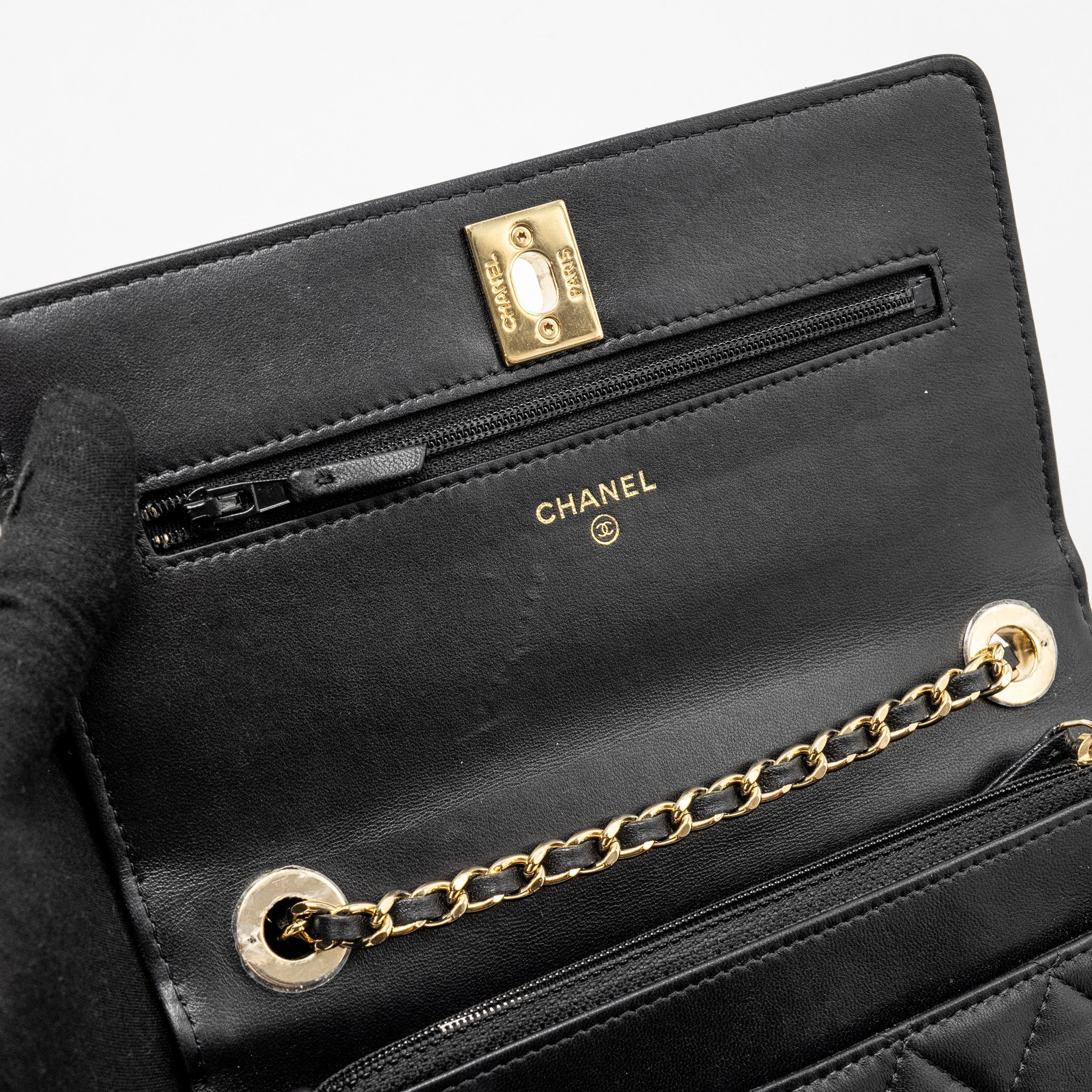 CHANEL TRENDY CC WALLET ON CHAIN LAMBSKIN BLACK LGHW (MICROCHIP)