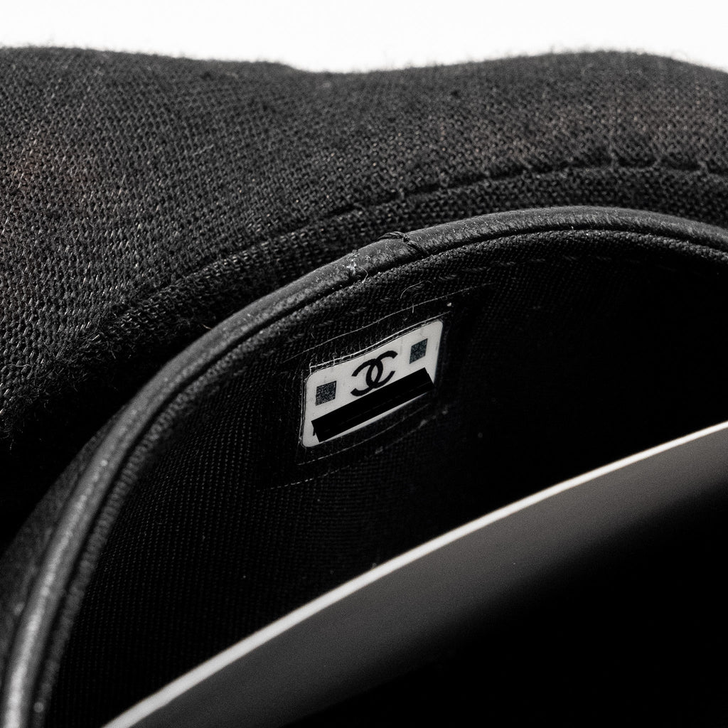 CHANEL 19 CARD HOLDER LAMBSKIN BLACK GHW (MICROCHIP)