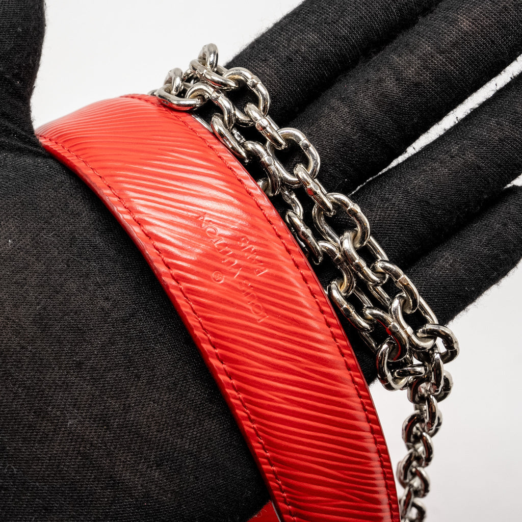 LOUIS VUITTON TWIST MM EPI RED SHW