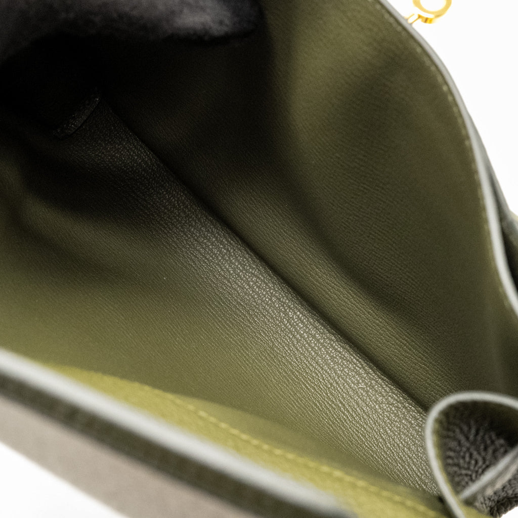 HERMES POCHETTE KELLY DEPECHES 25 CANVAS / TOGO ECRU BEIGE / VERT OLIVE GHW