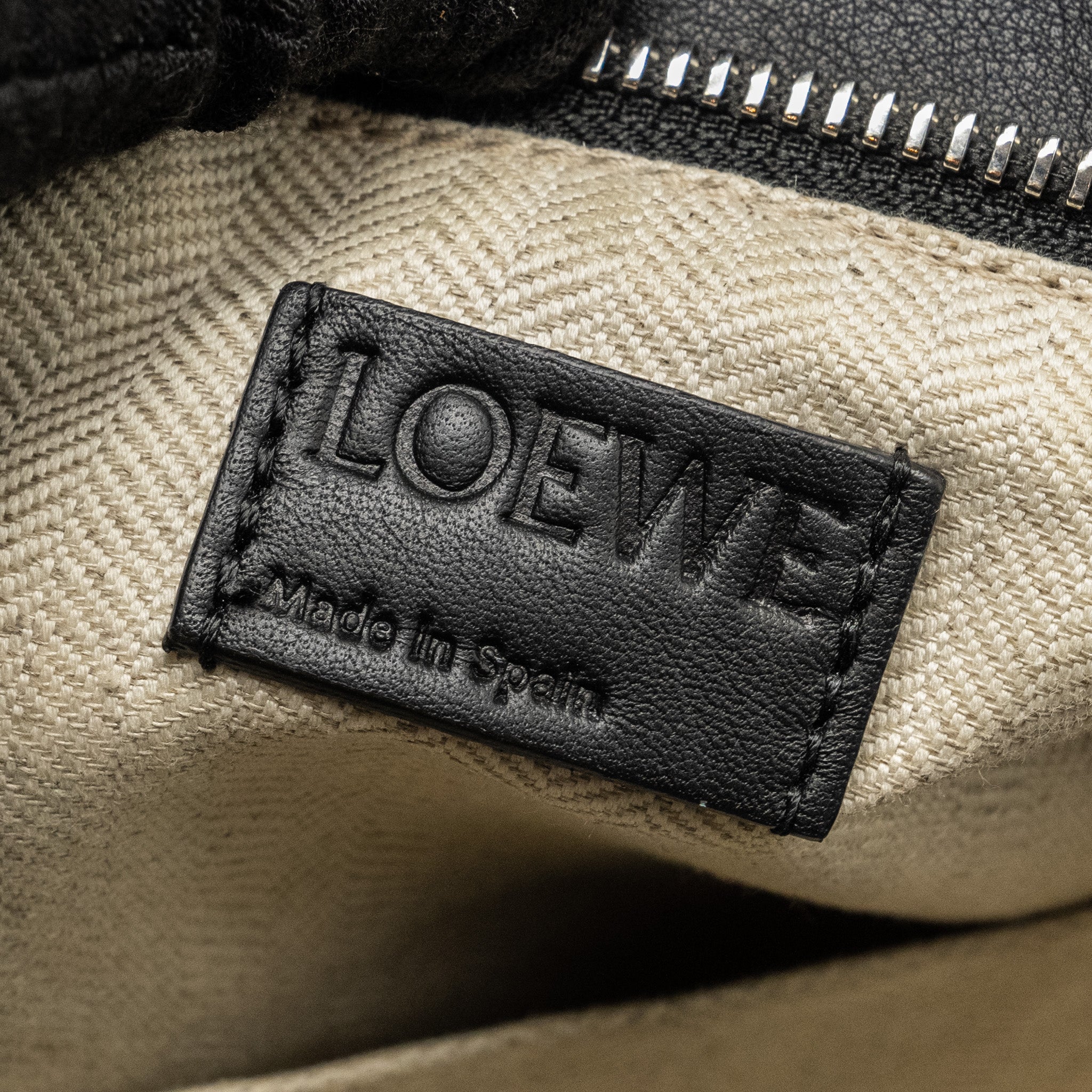 LOEWE SMALL PUZZLE BAG CALFSKIN BLACK SHW