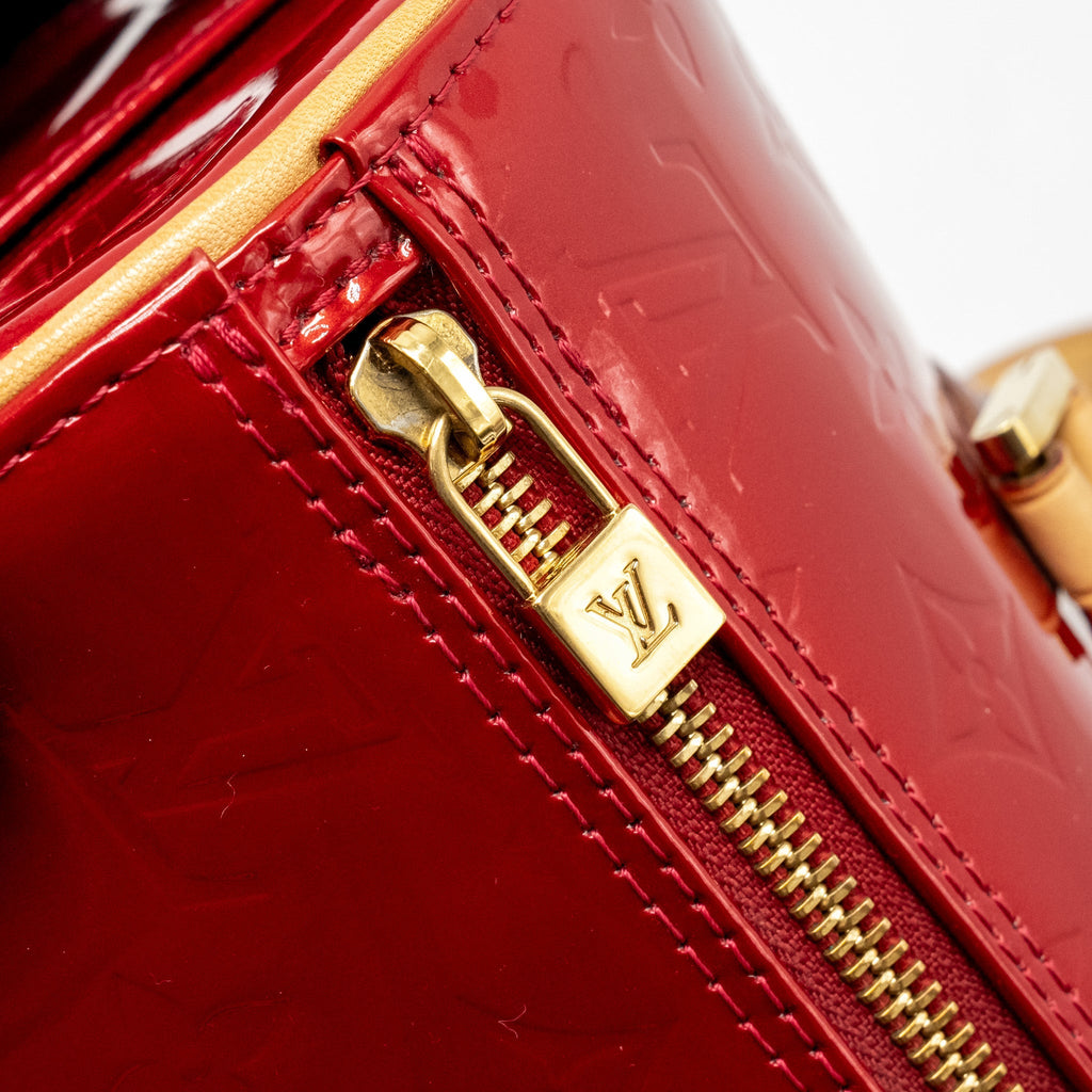 LOUIS VUITTON VINTAGE VERNIS PAPILLON BAG PATENT LEATHER RED GHW