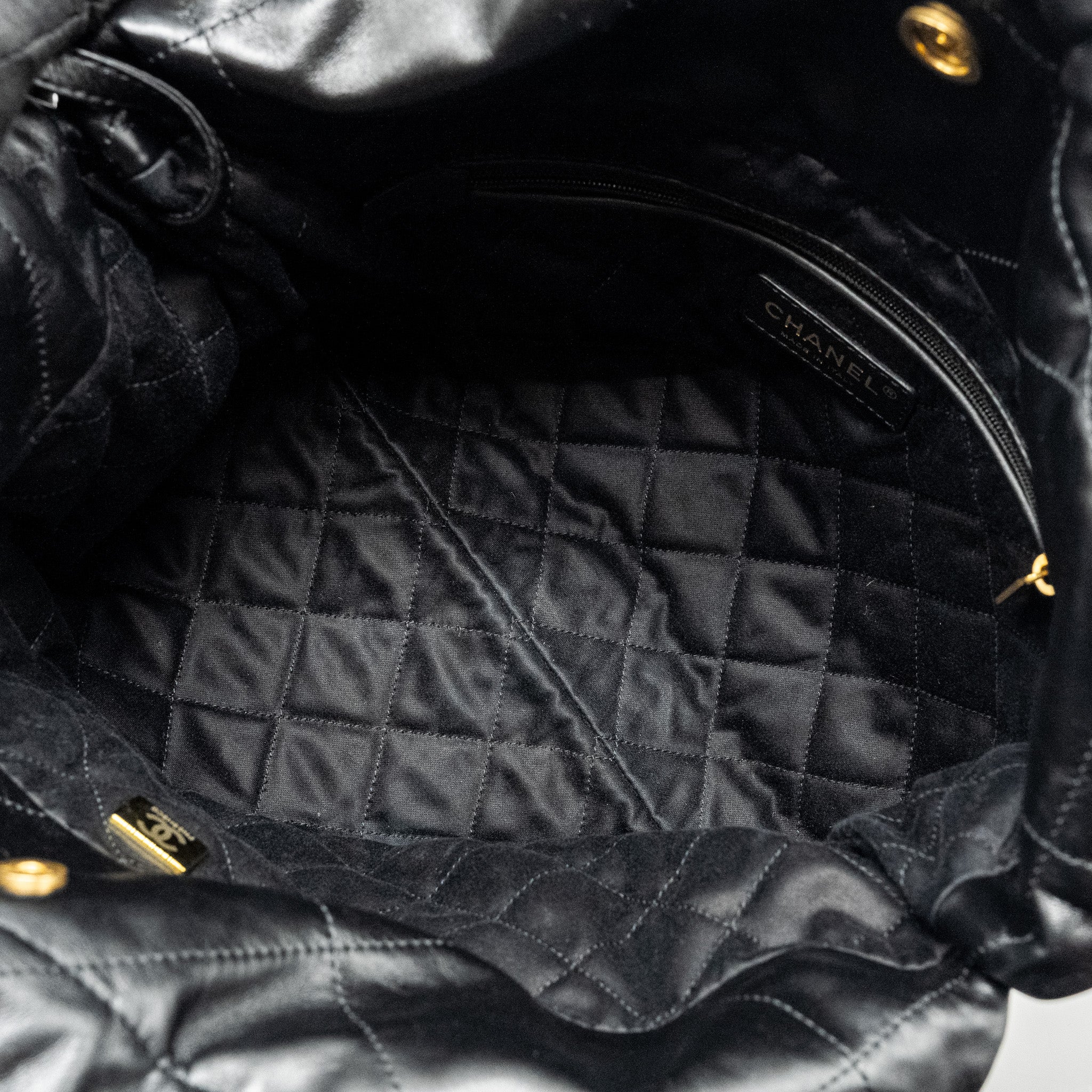 CHANEL SMALL 22 BAG SHINY CALFSKIN BLACK GHW (MICROCHIP)
