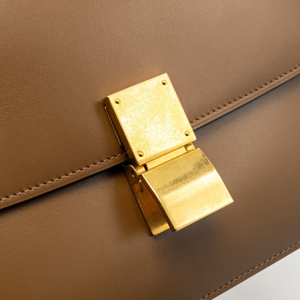 CELINE MEDIUM CLASSIC BOX CALFSKIN CAMEL GHW