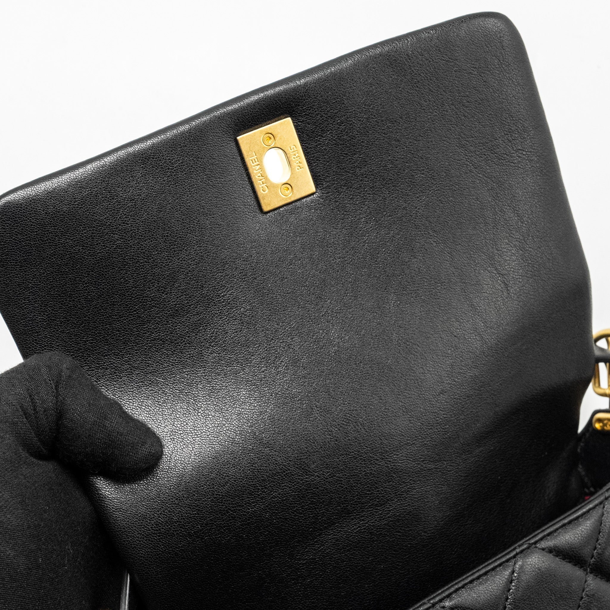 CHANEL 23B DETAIL CHAINS QUILTED FLAP BAG LAMBSKIN BLACK GHW(MICROCHIP)