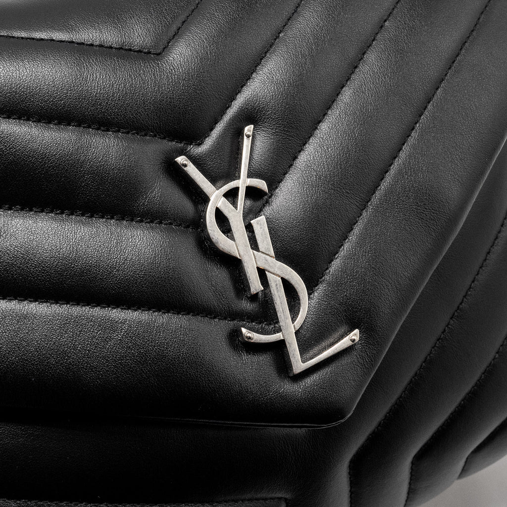 SAINT LAURENT/YSL MEDIUM LOULOU SHOULDER BAG CALFSKIN BLACK SHW
