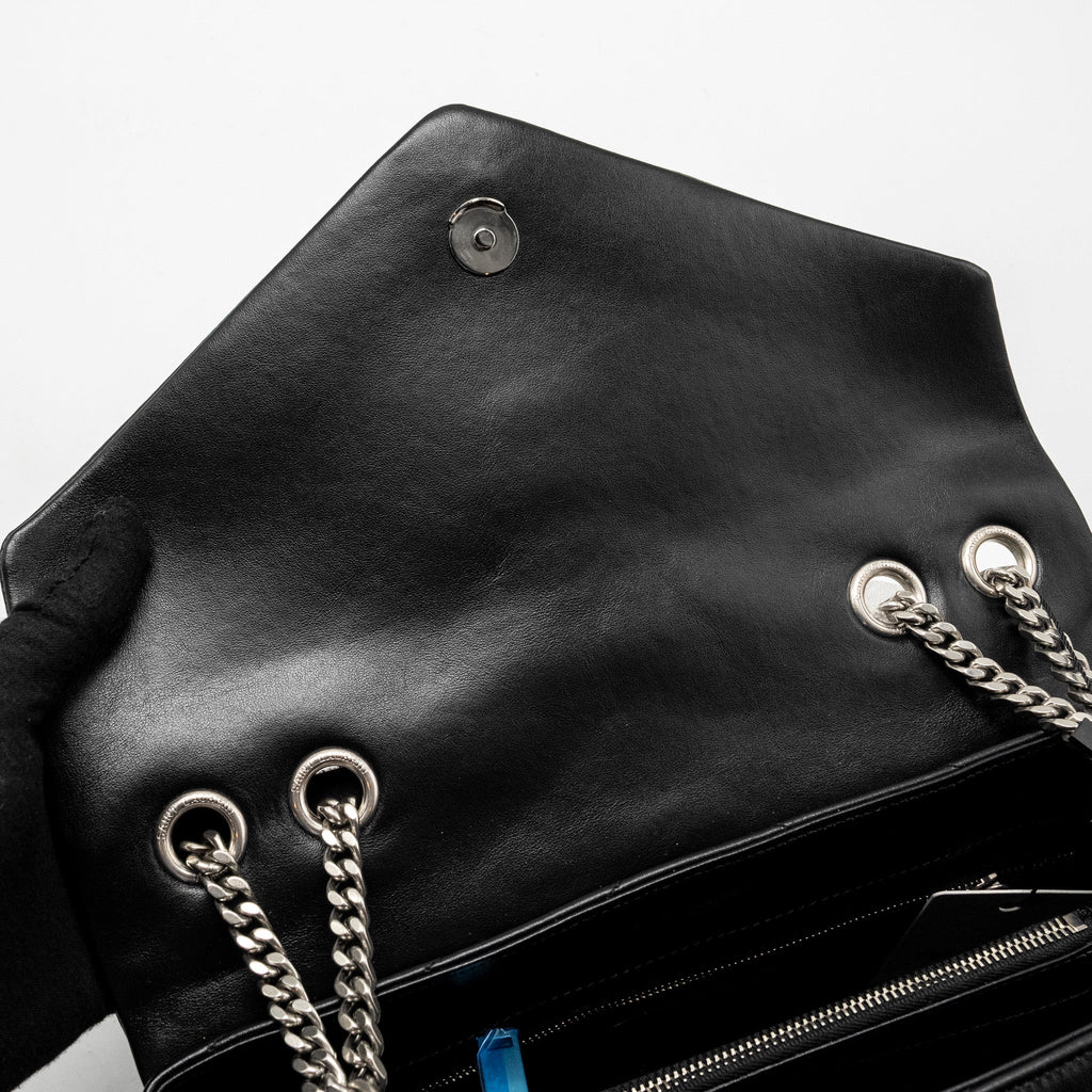 SAINT LAURENT/YSL MEDIUM LOULOU SHOULDER BAG CALFSKIN BLACK SHW