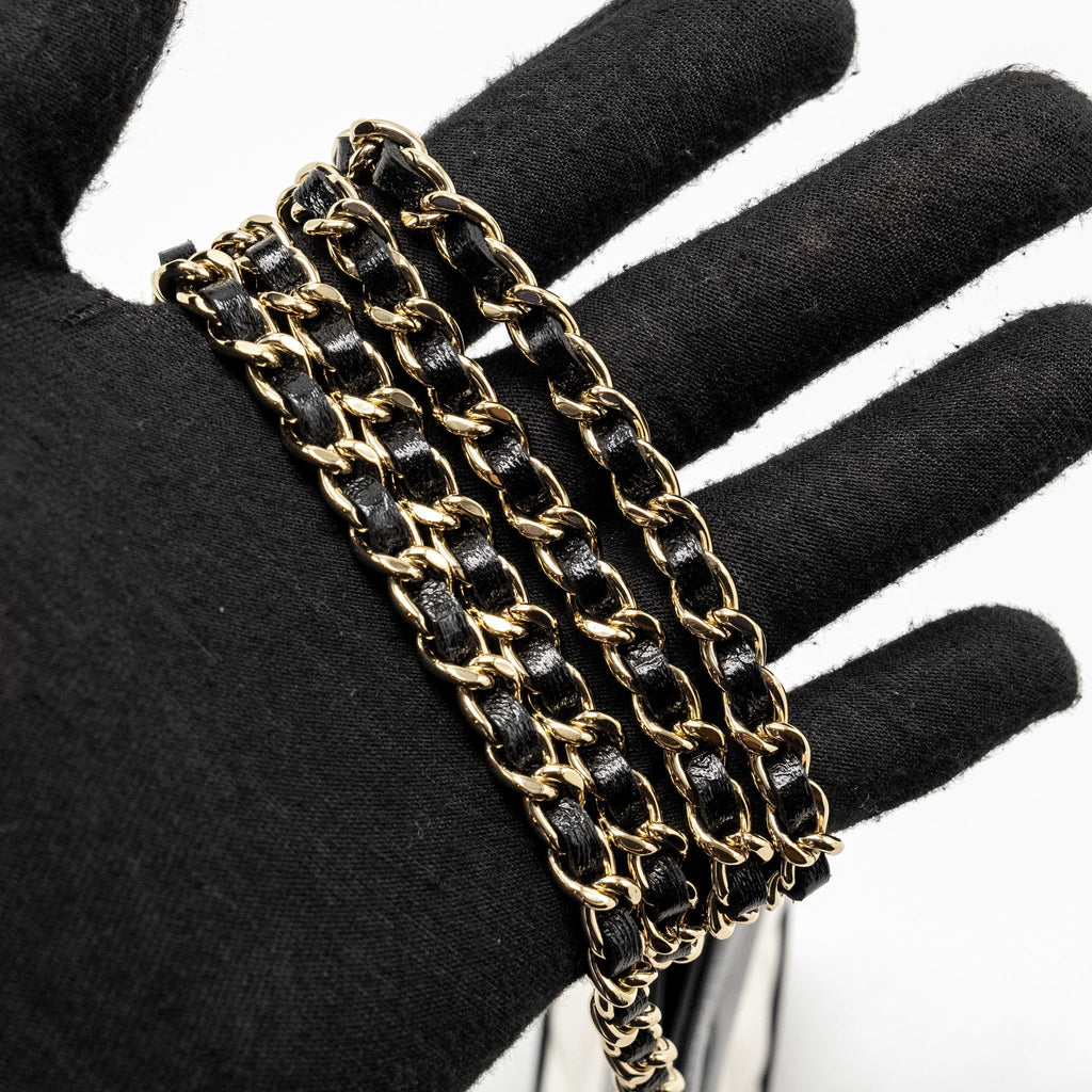 CHANEL 31 NANO CLUTCH WITH CHAIN SHINY LAMBSKIN WHITE/BLACK LGHW (MICROCHIP)