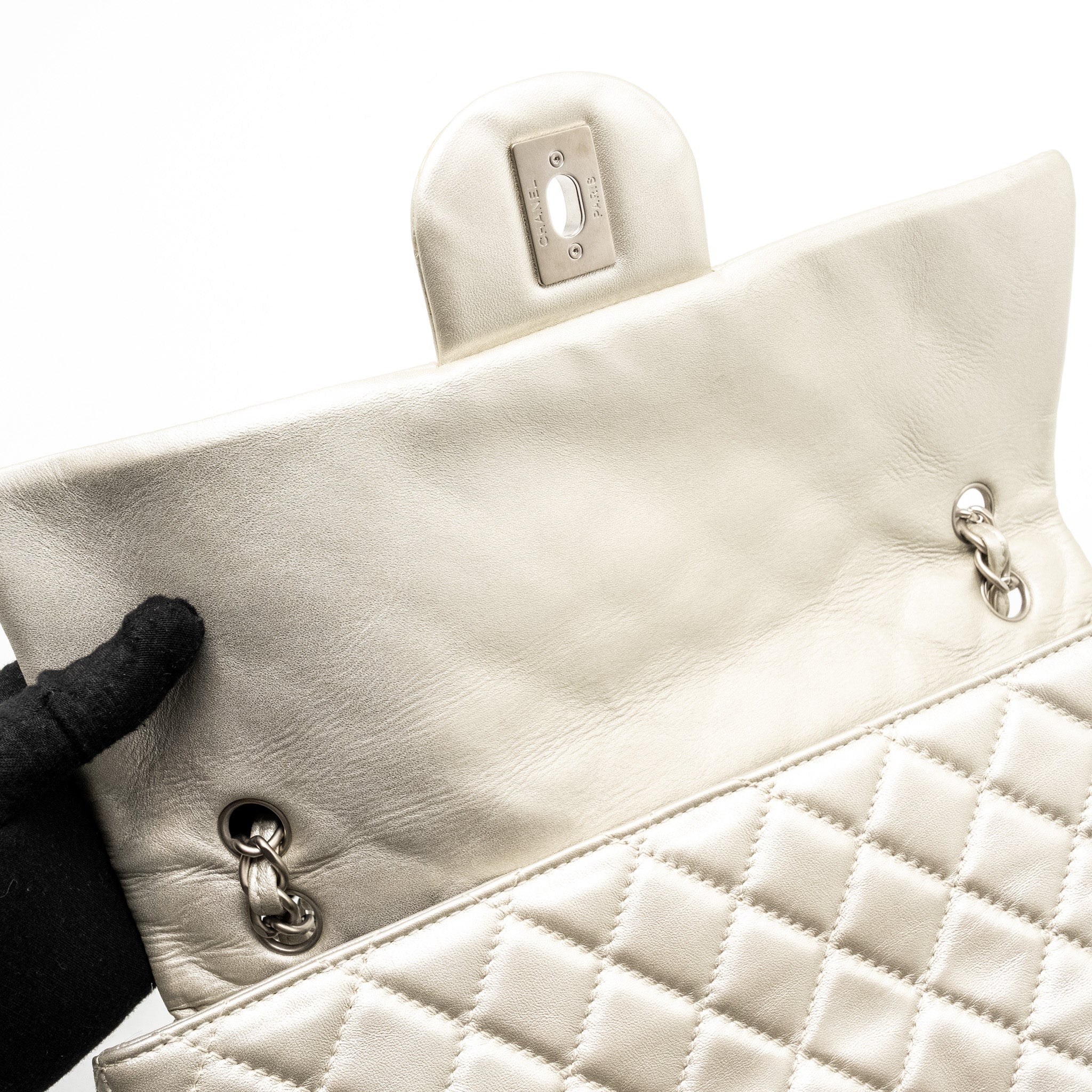 CHANEL CLASSIC QUILTED FLAP BAG LAMBSKIN METALLIC PALE GOLD SHW