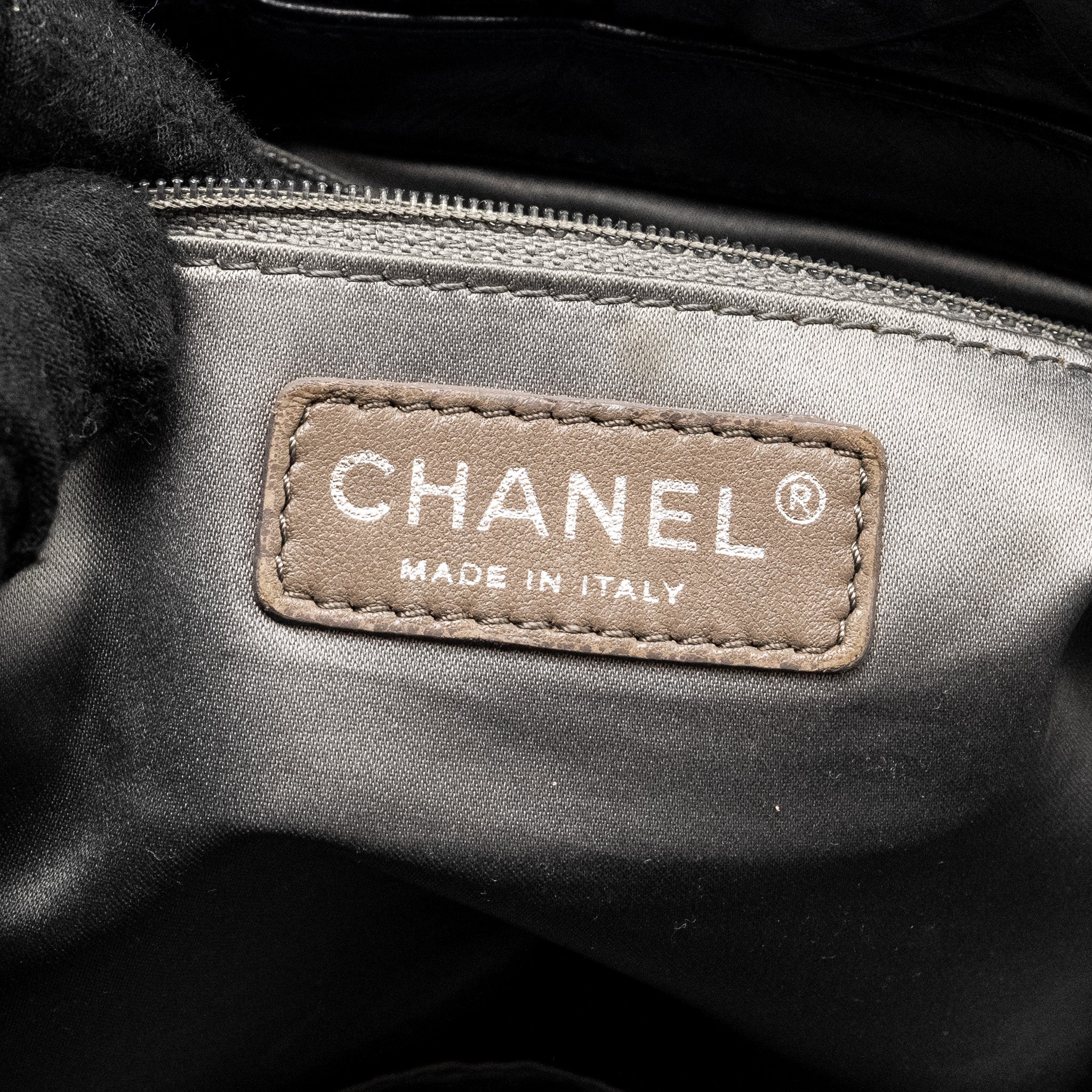 CHANEL TWISTED TOTE BAG CALFSKIN BLACK SHW