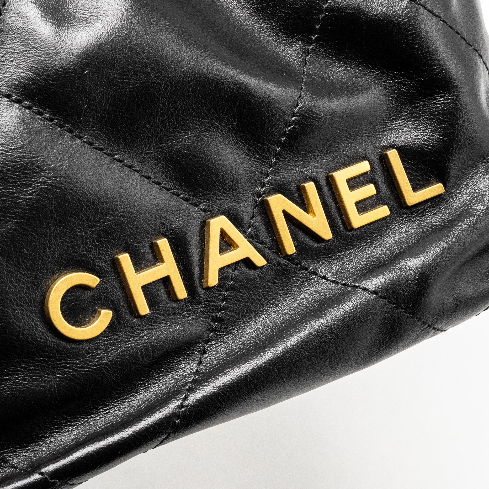 CHANEL MINI 22 BAG CALFSKIN BLACK GHW (MICROCHIP)