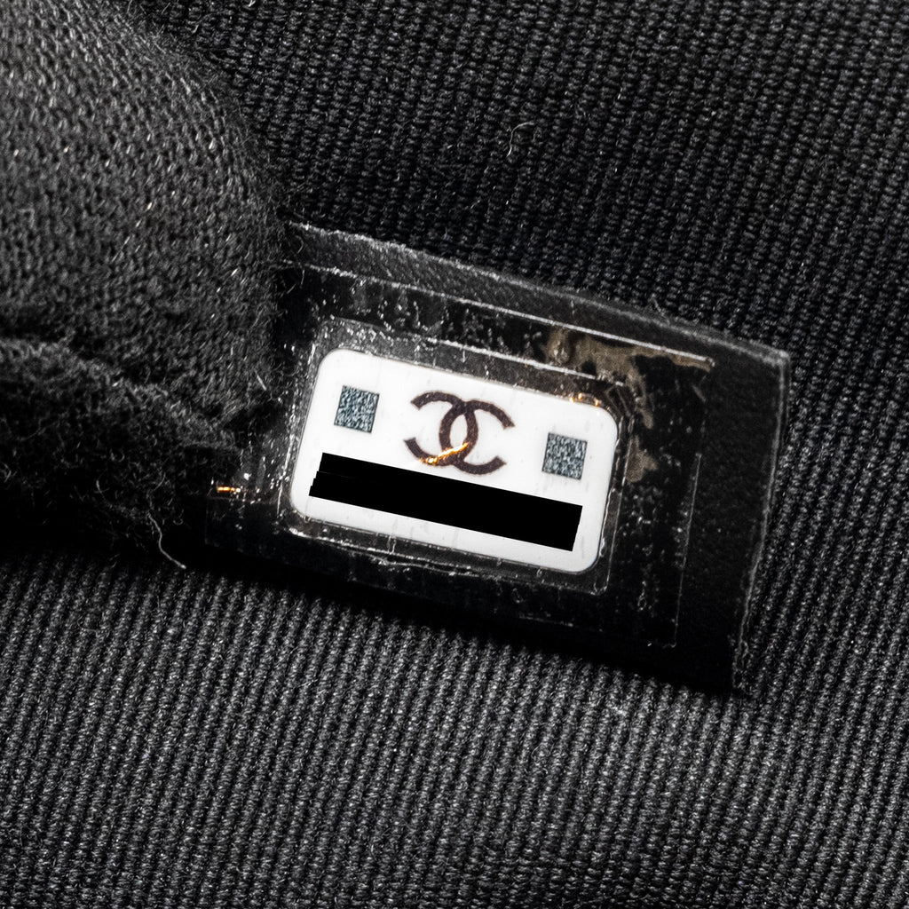 CHANEL 24A BOWKNOT CLUTCH WITH CHAIN PATENT CRUMPLED LAMBSKIN/SHINY LAMBSKIN BLACK GHW (MICROCHIP)