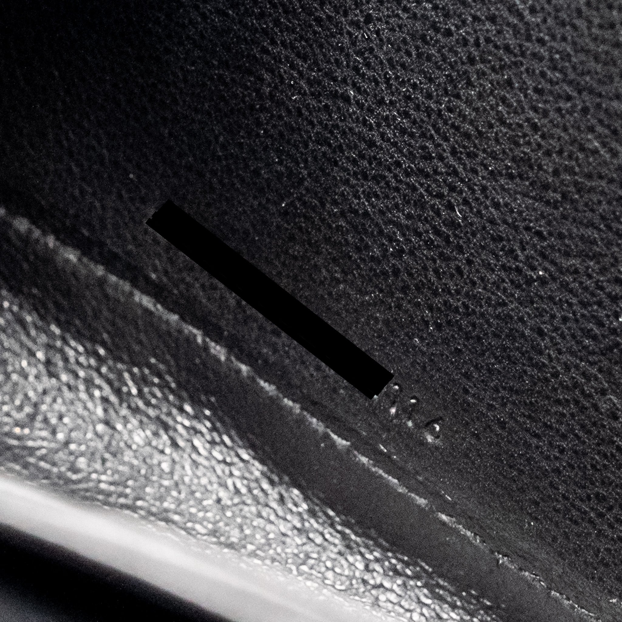 SAINT LAURENT / YSL CLASSIC CHAIN WALLET CROC-EMBOSSED CALFSKIN BLACK SHW