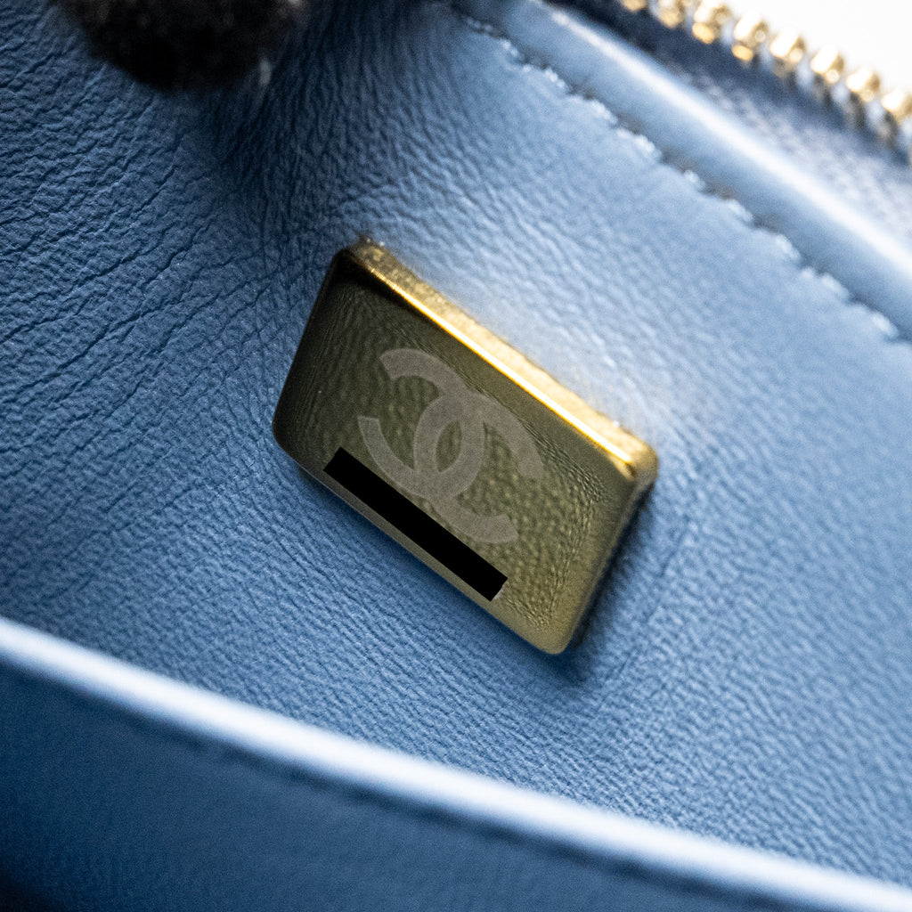 CHANEL VANITY CASE WITH CHAIN DENIM BLUE LGHW (MICROCHIP)
