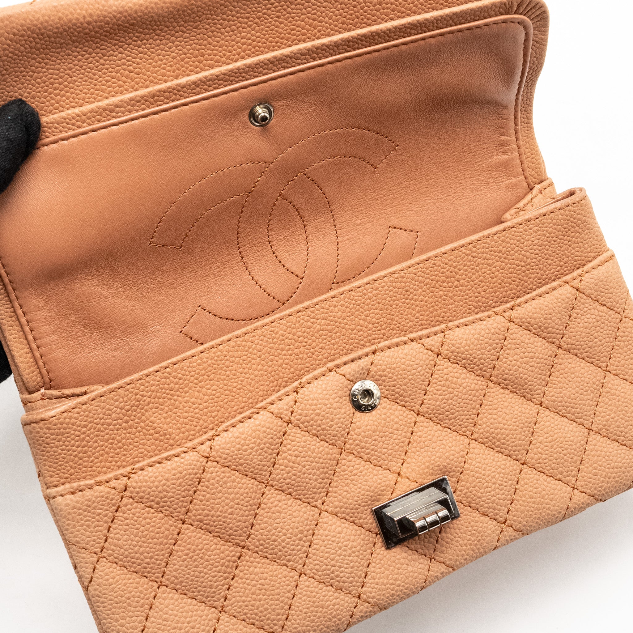 CHANEL SMALL 2.55 REISSUE FLAP BAG GRAINED CALFSKIN LIGHT BROWN SHW