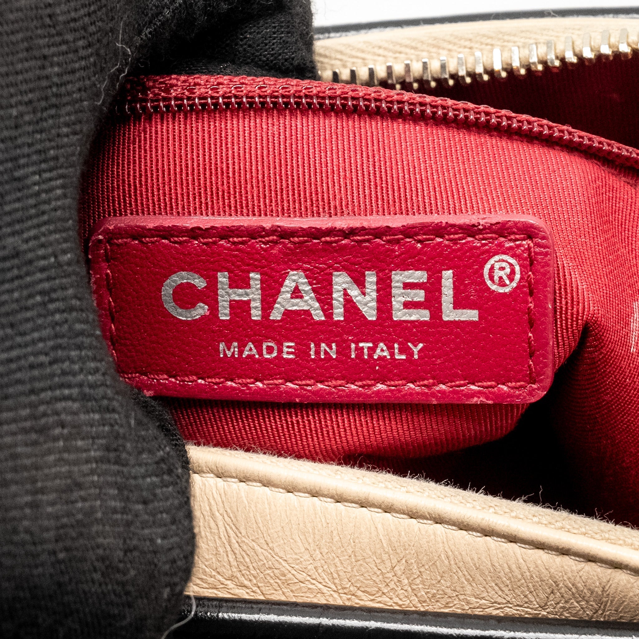 CHANEL SMALL GABRIELLE HOBO BAG CALFSKIN BEIGE MULTICOLOUR HARDWARE