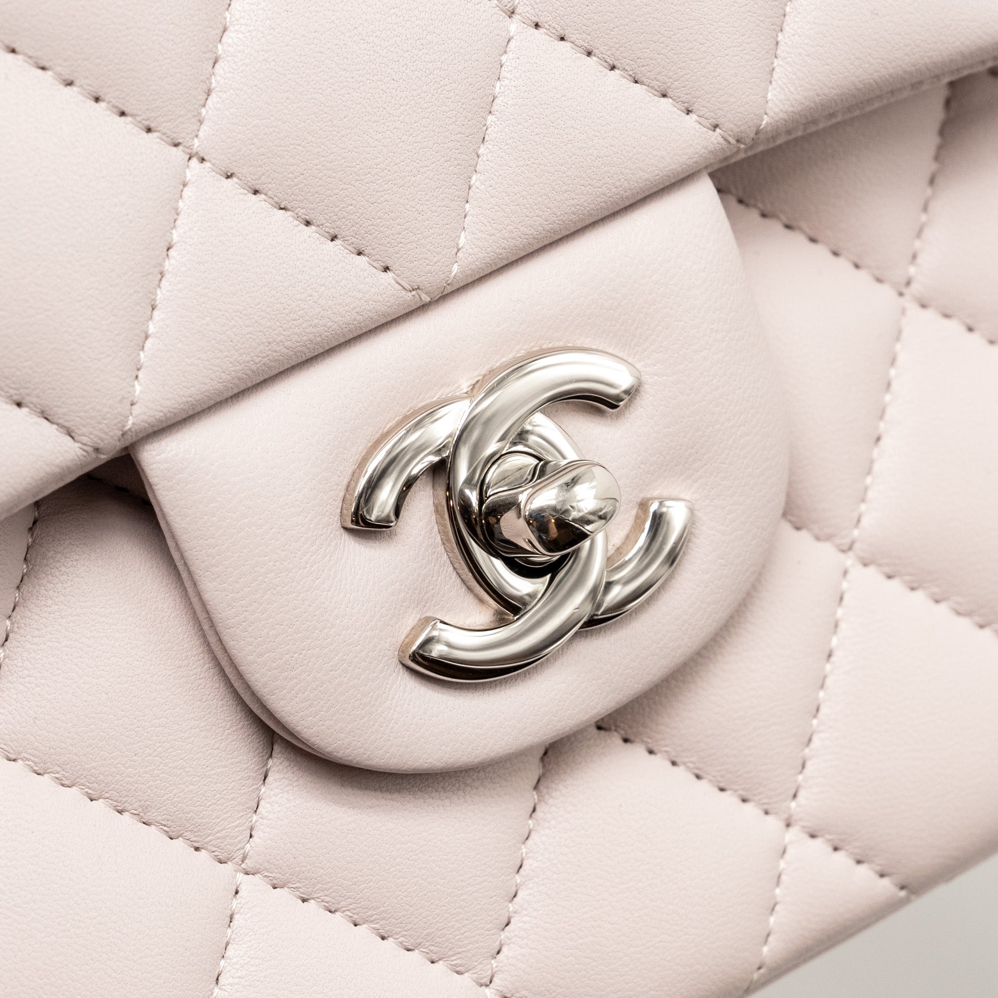 CHANEL SMALL CLASSIC DOUBLE FLAP BAG LAMBSKIN LIGHT PURPLE SHW (MICROCHIP)